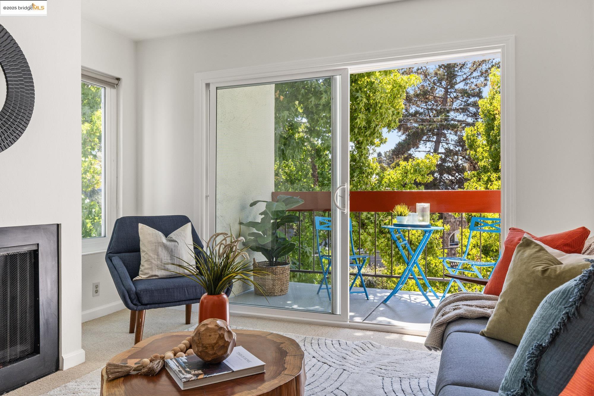 288 Whitmore St # 202