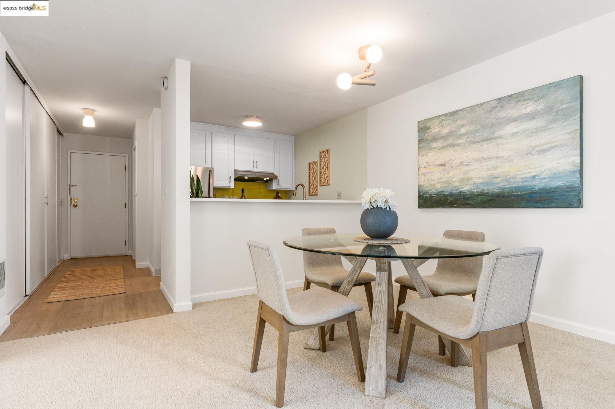 288 Whitmore St # 202