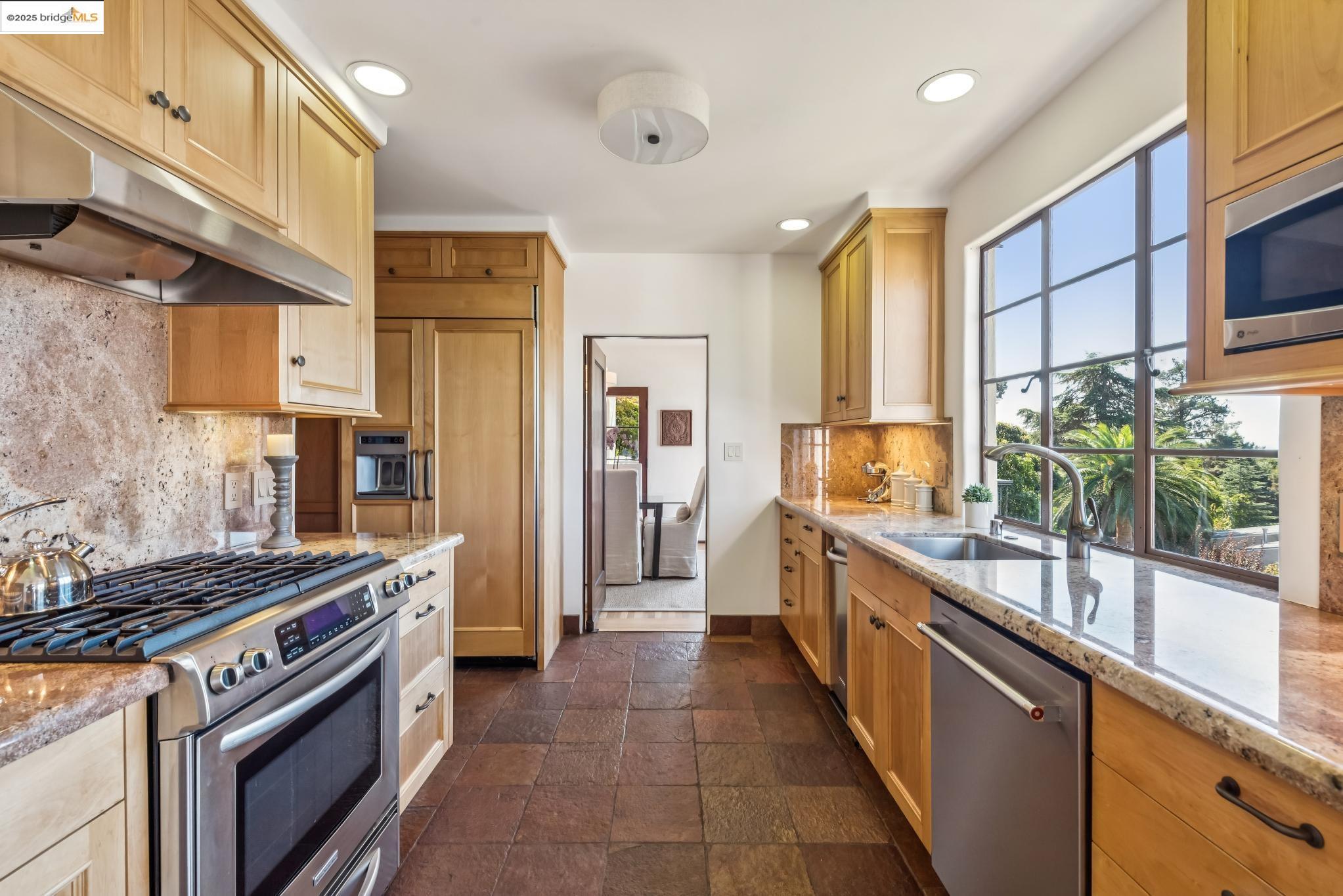 5835 Margarido Drive