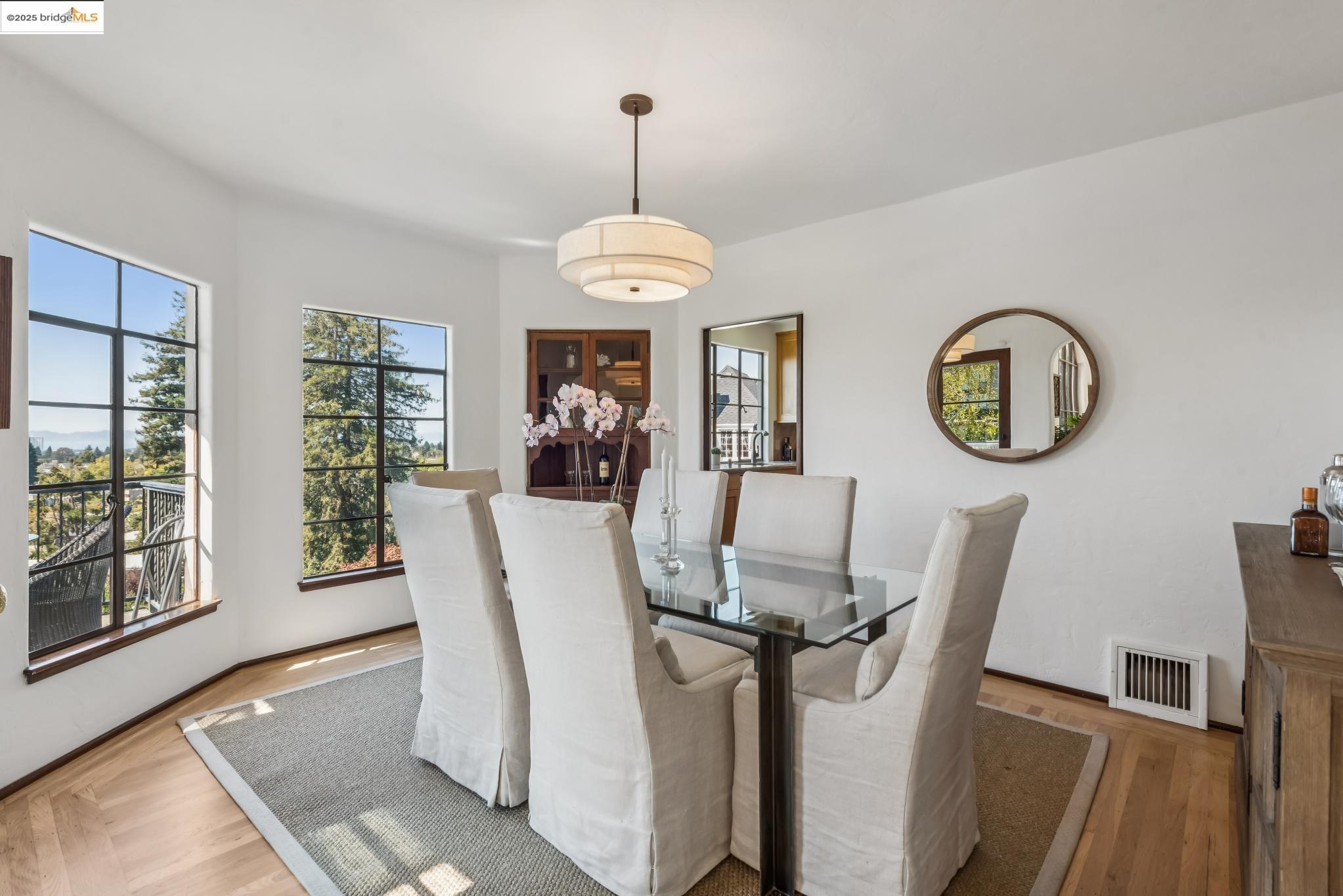 5835 Margarido Drive