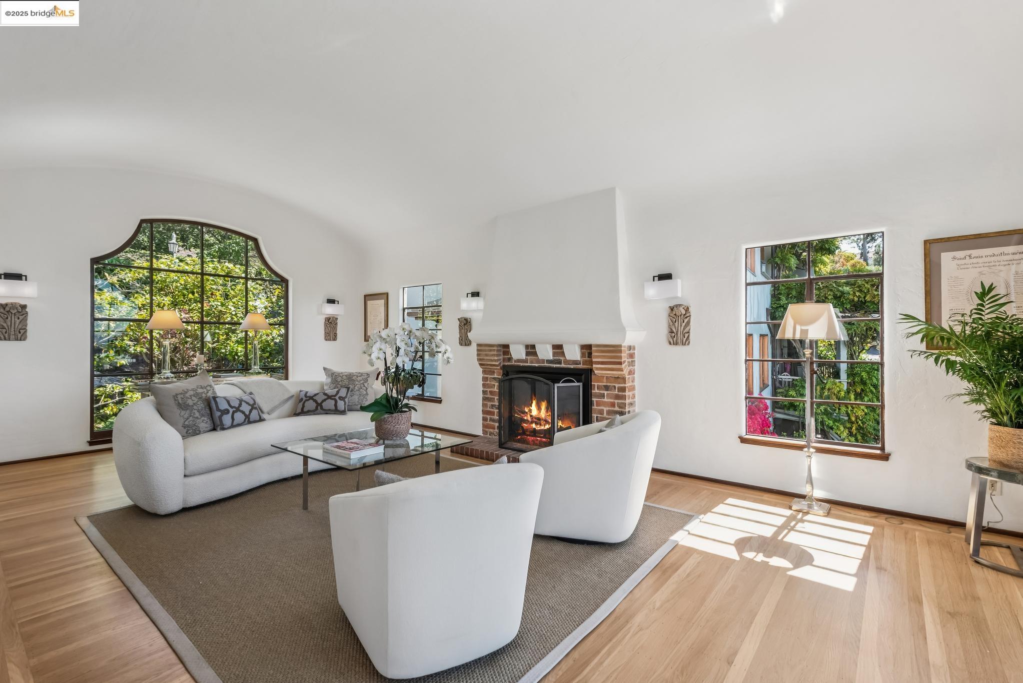 5835 Margarido Drive