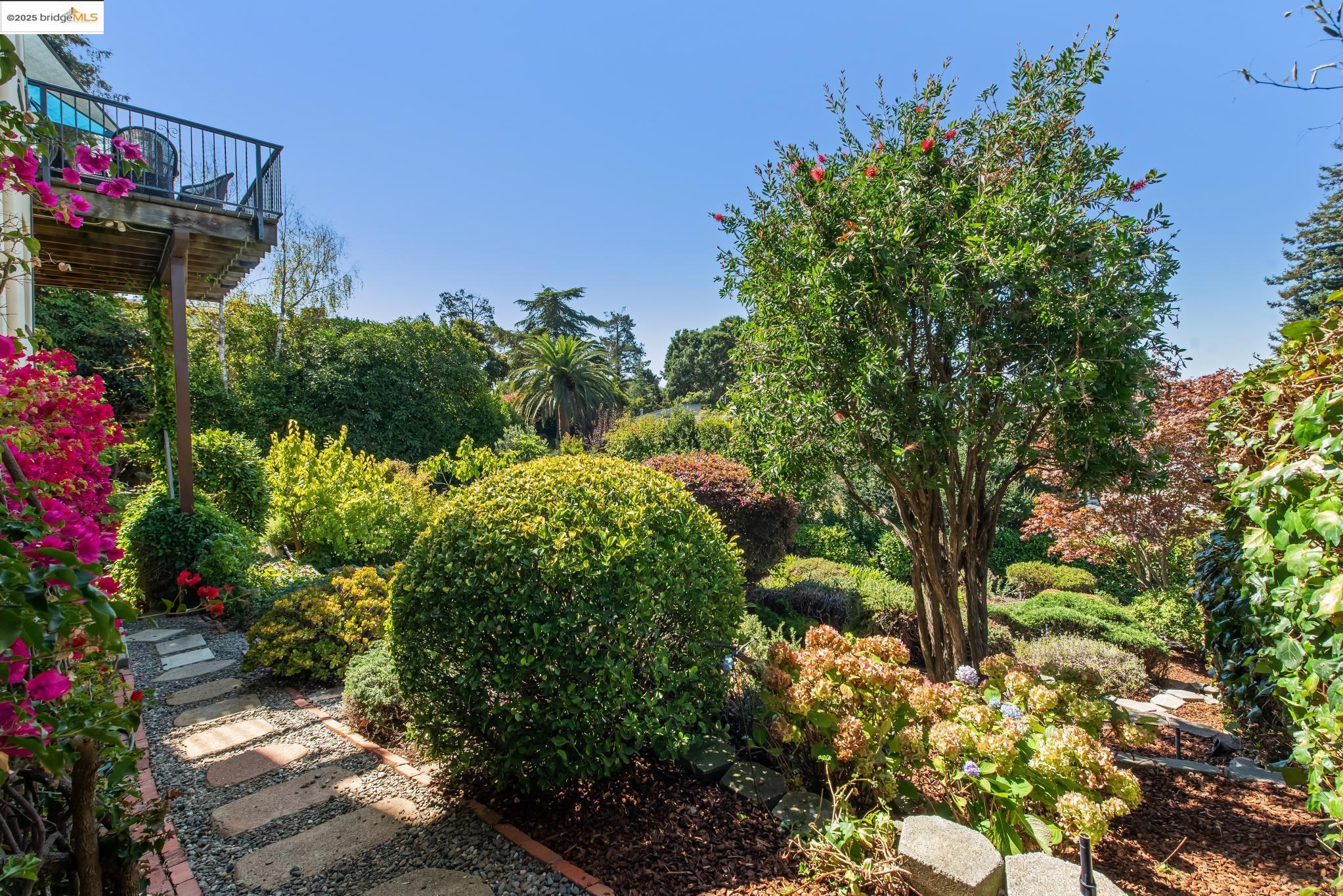 5835 Margarido Drive