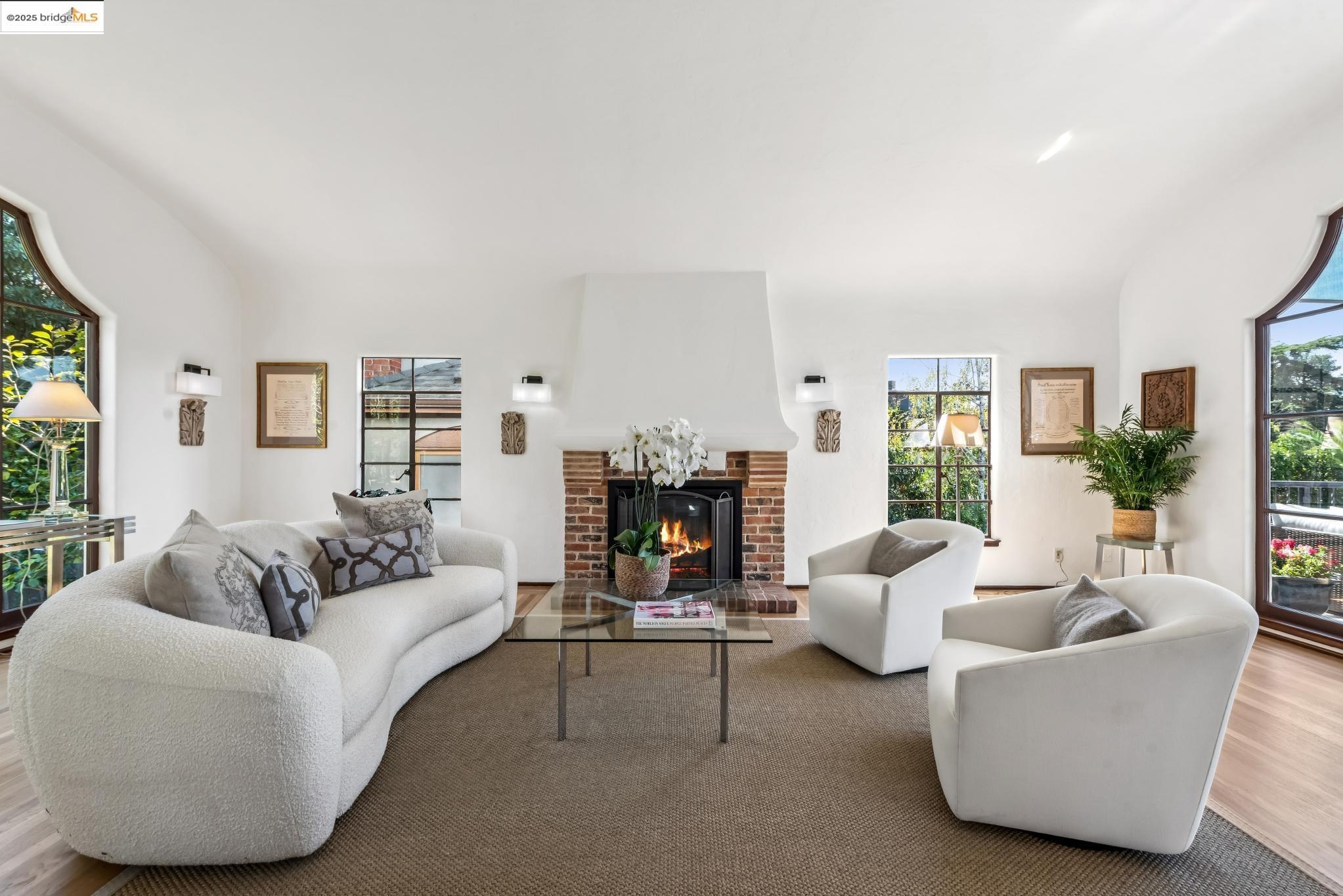 5835 Margarido Drive