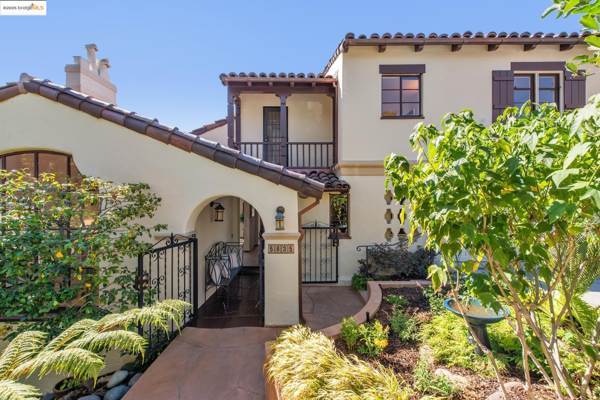 5835 Margarido Drive