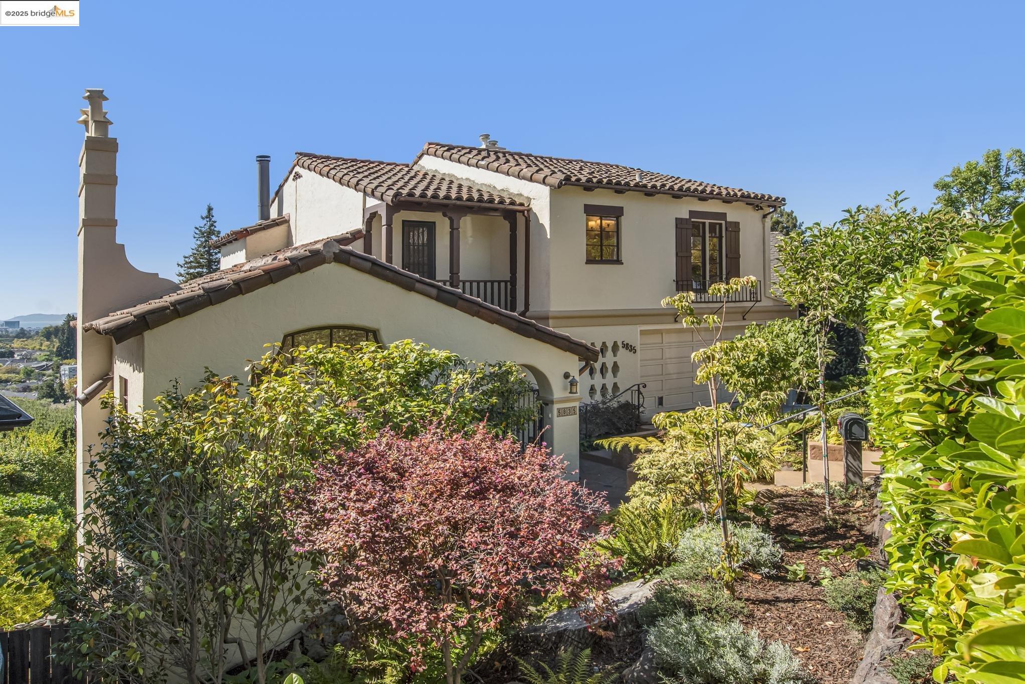 5835 Margarido Drive