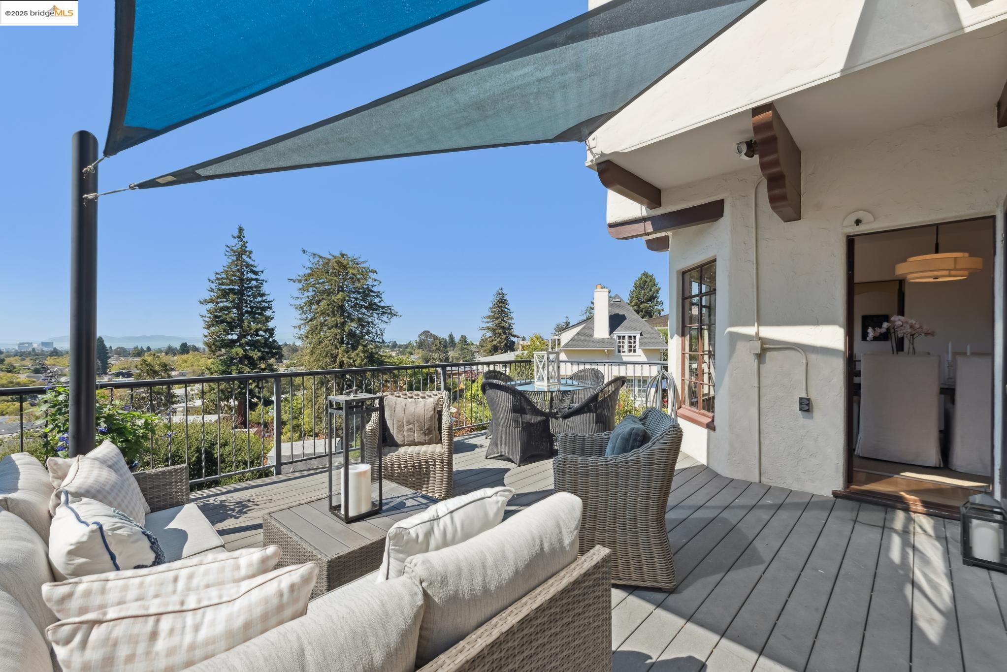 5835 Margarido Drive