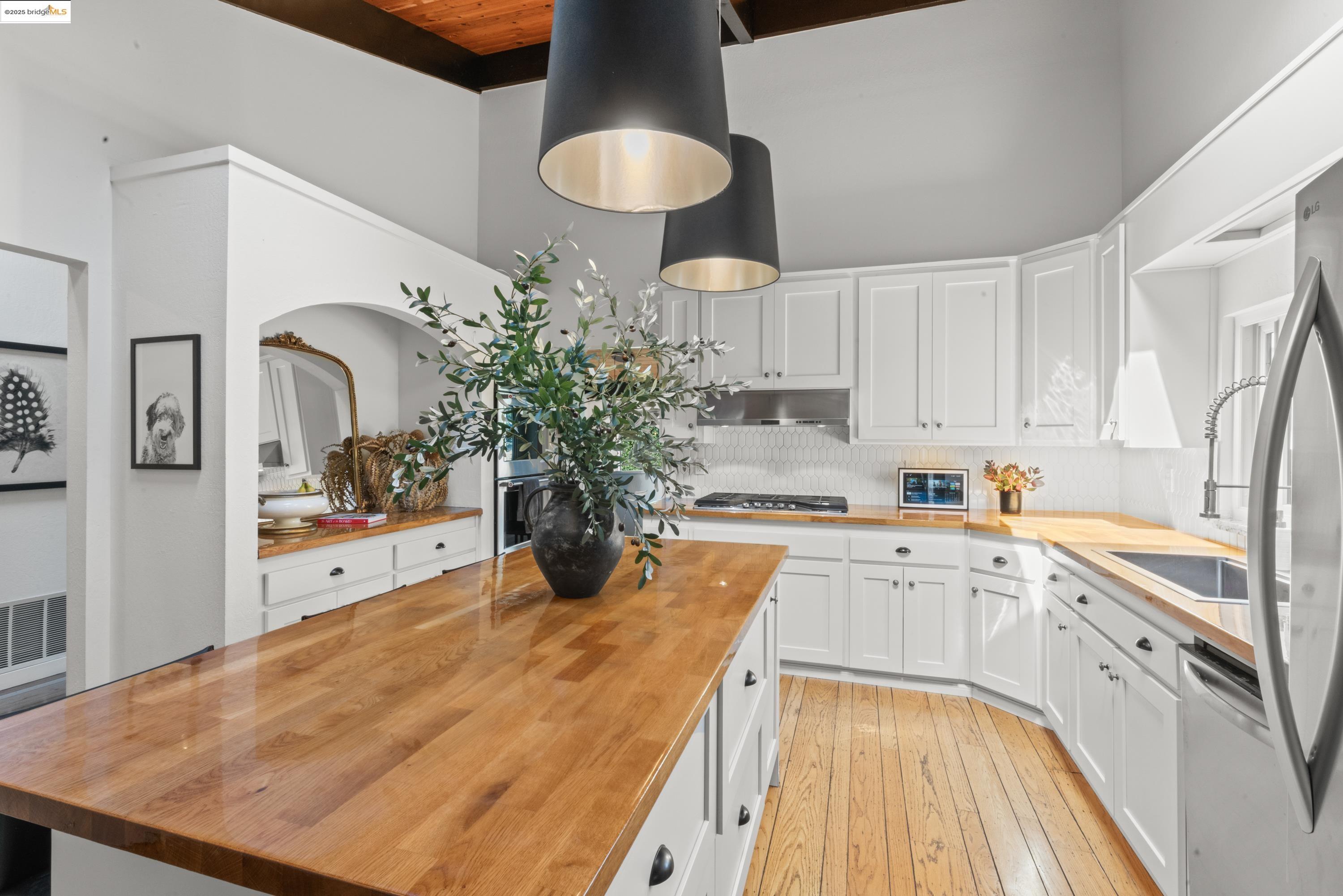 5821 Bagshotte Drive