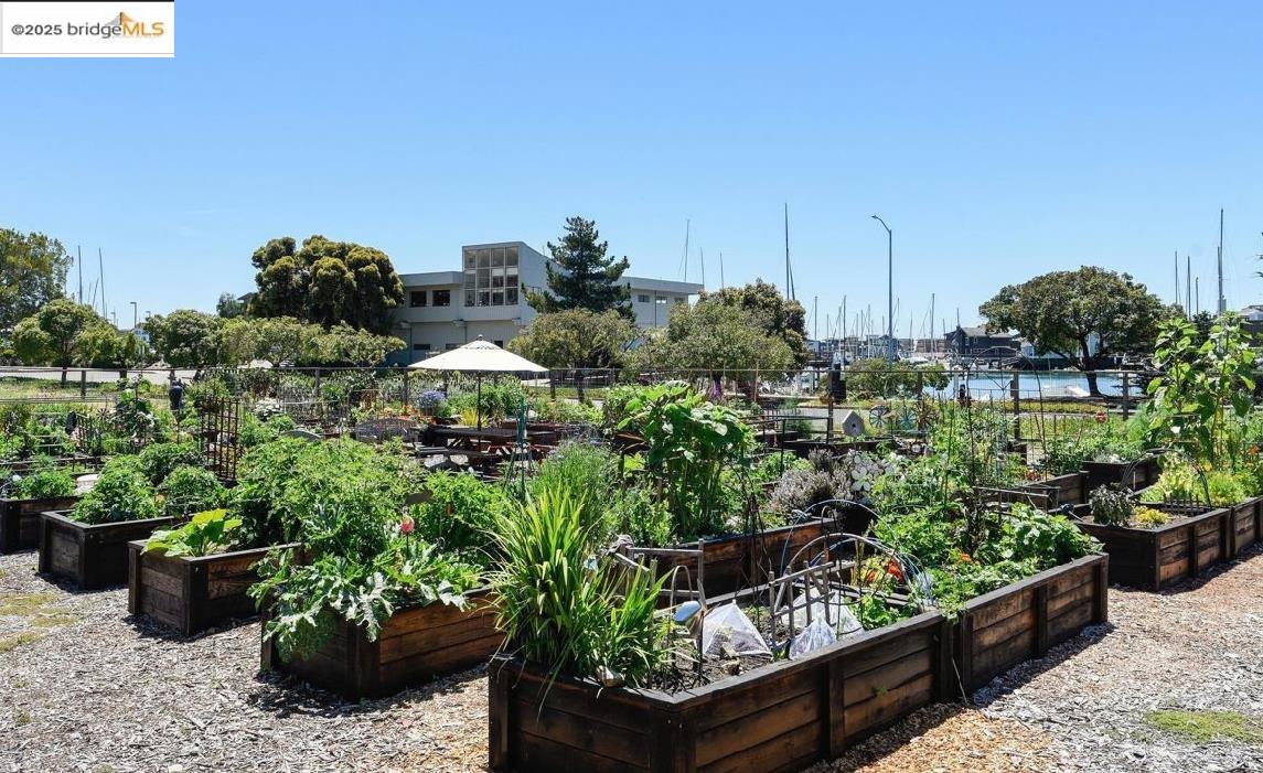 1301 Quarry Ct # 113