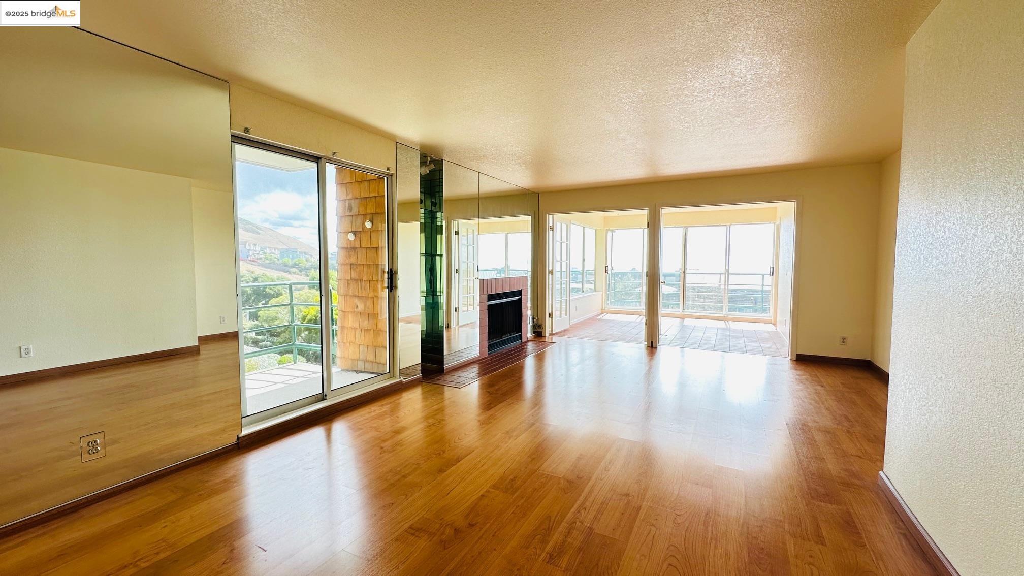 1301 Quarry Ct # 113