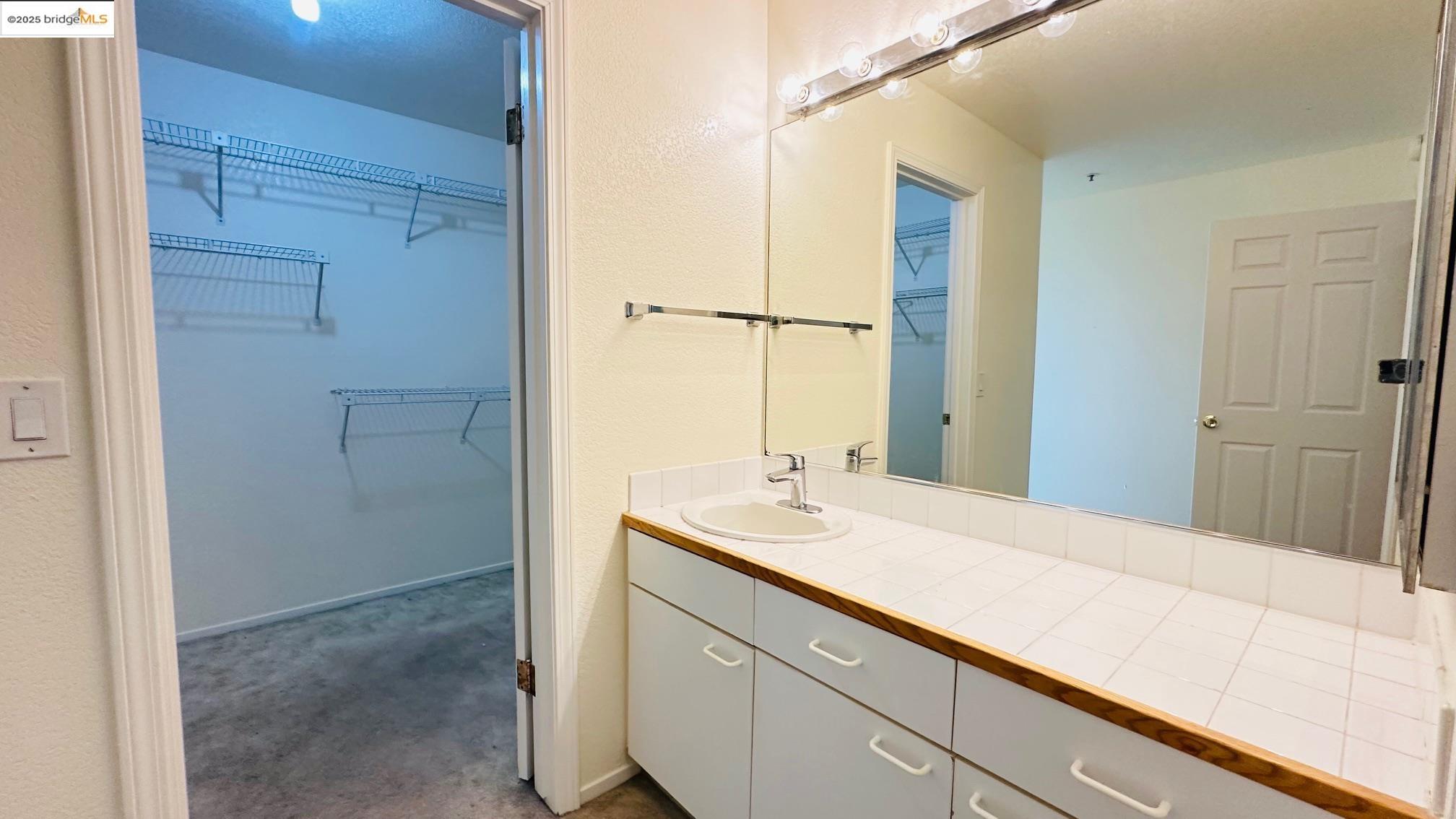 1301 Quarry Ct # 113