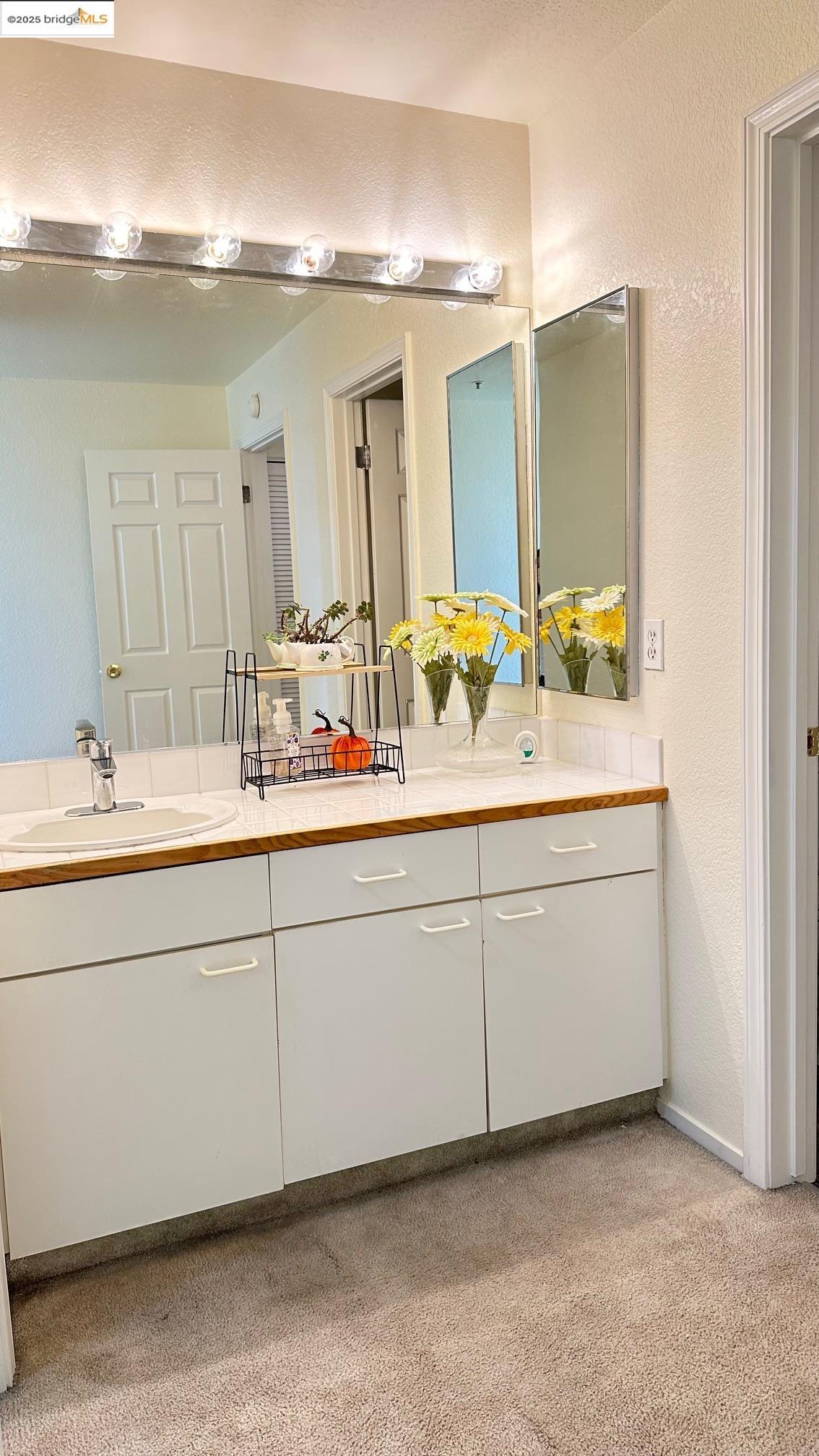 1301 Quarry Ct # 113