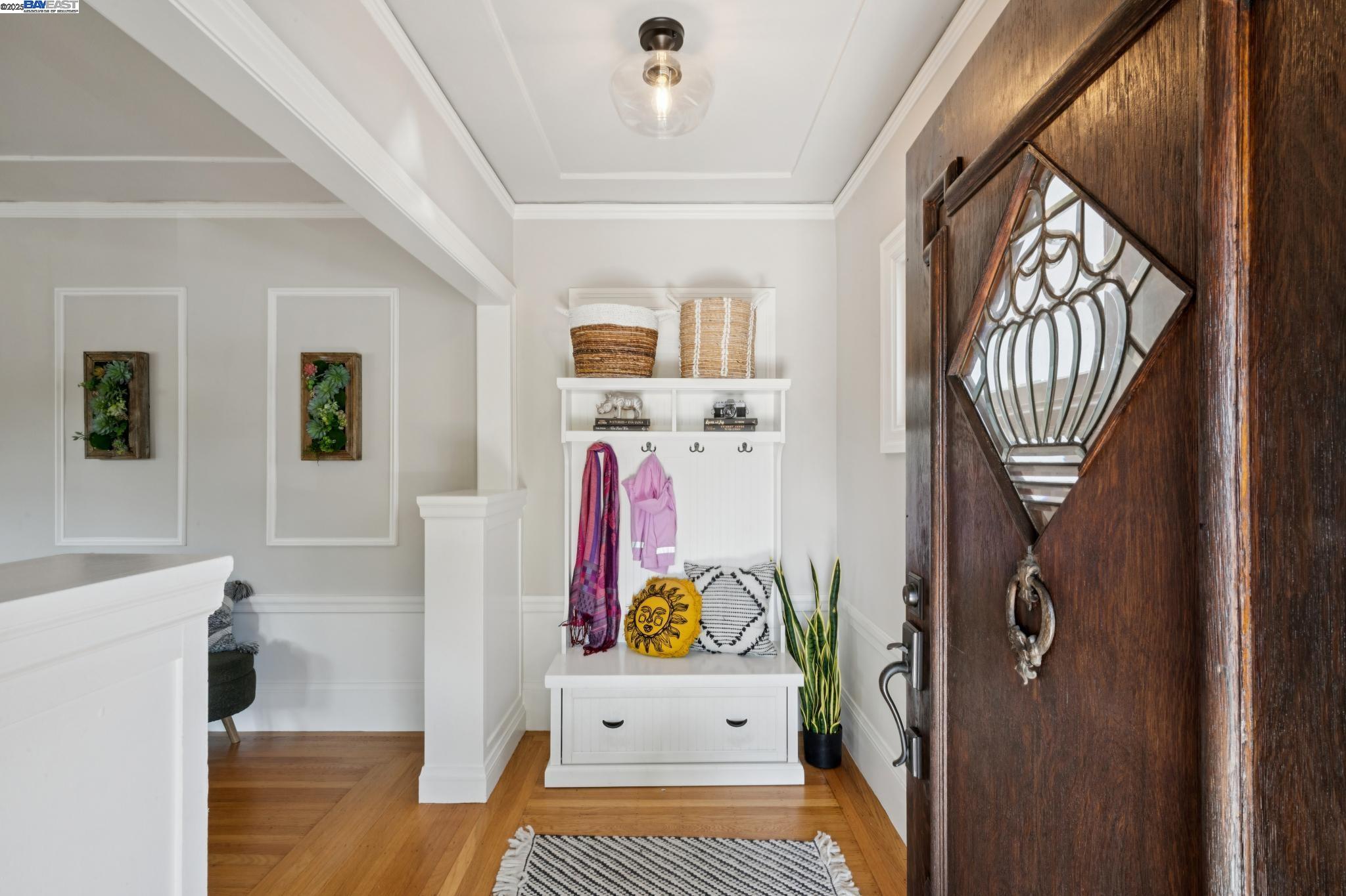 5427 CLAREMONT AVENUE