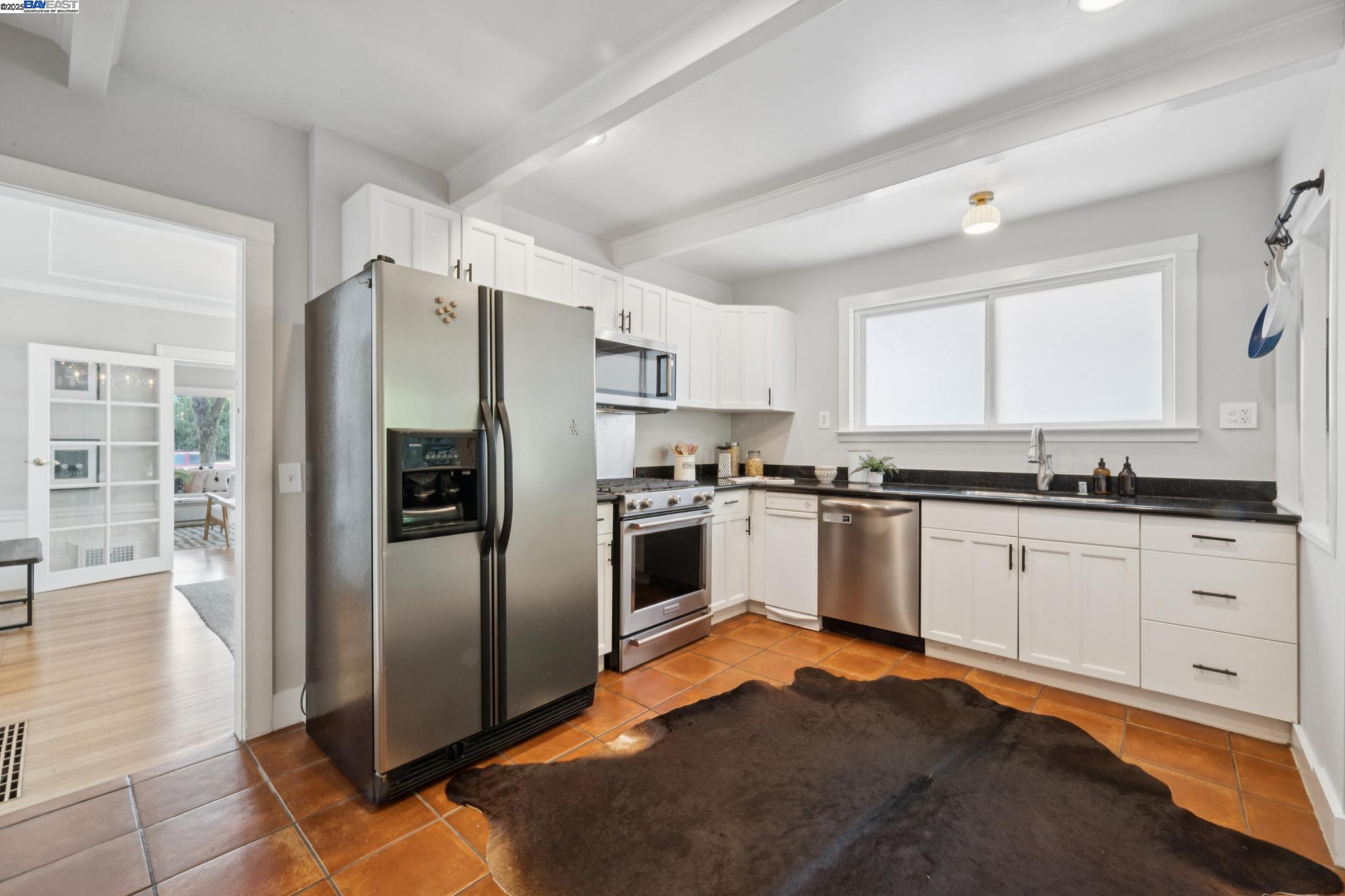 5427 CLAREMONT AVENUE