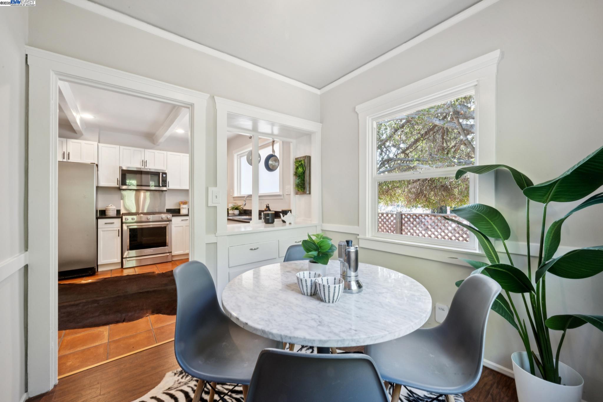 5427 CLAREMONT AVENUE