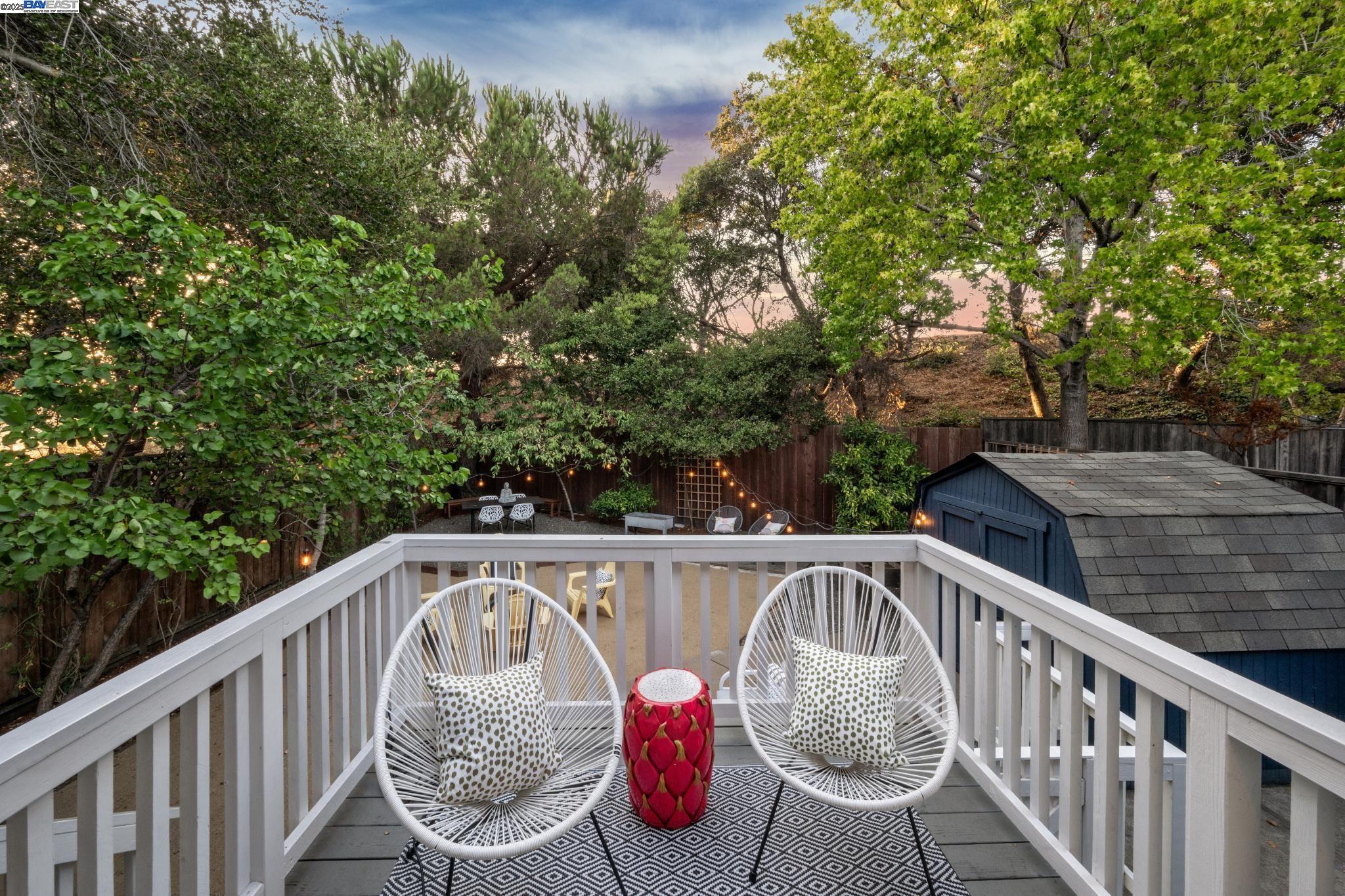 5427 CLAREMONT AVENUE