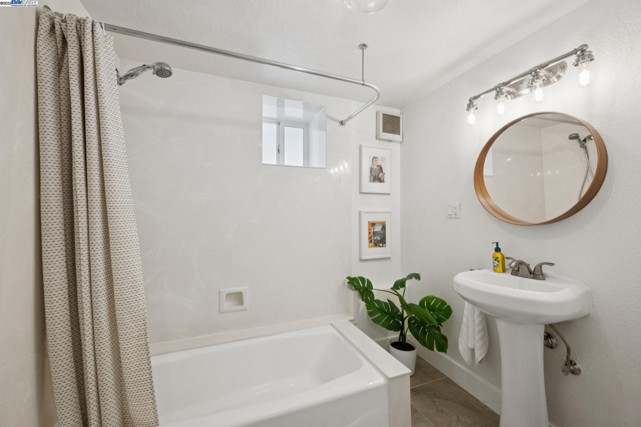 5427 CLAREMONT AVENUE