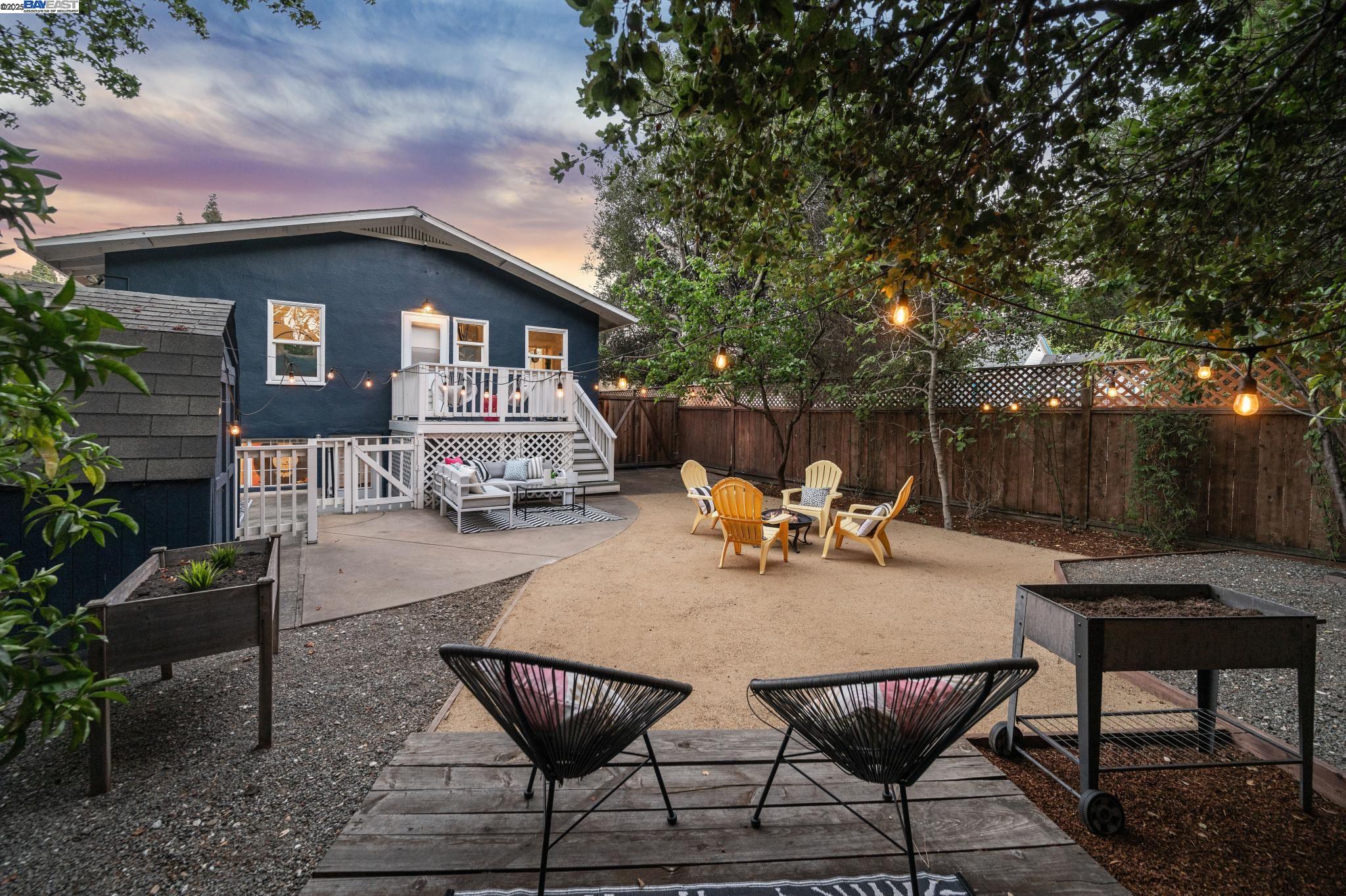 5427 CLAREMONT AVENUE