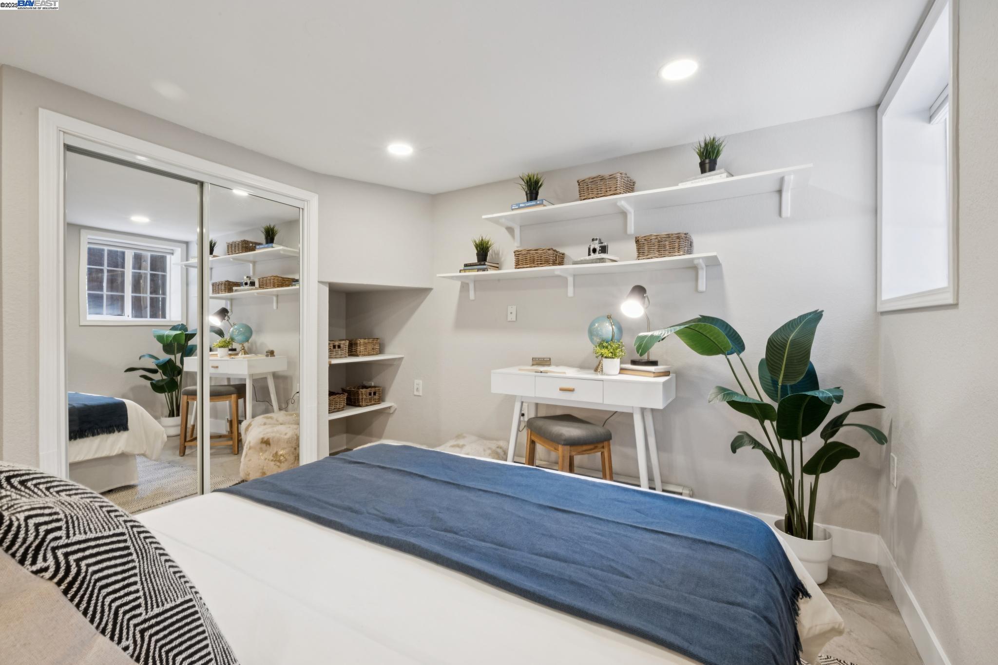 5427 CLAREMONT AVENUE