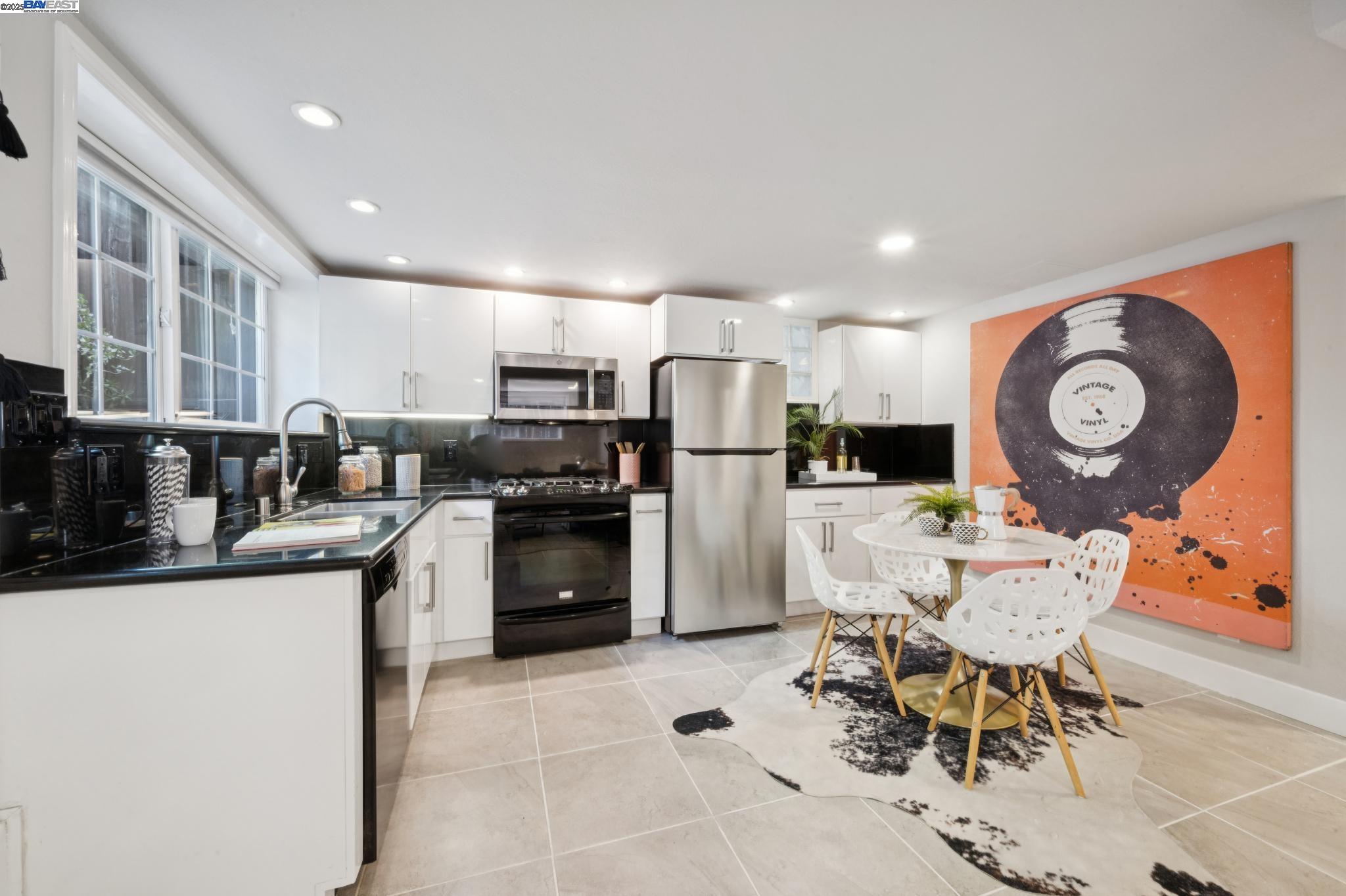 5427 CLAREMONT AVENUE