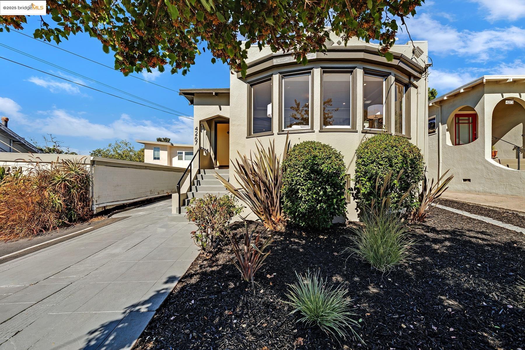 4267 Montgomery Street