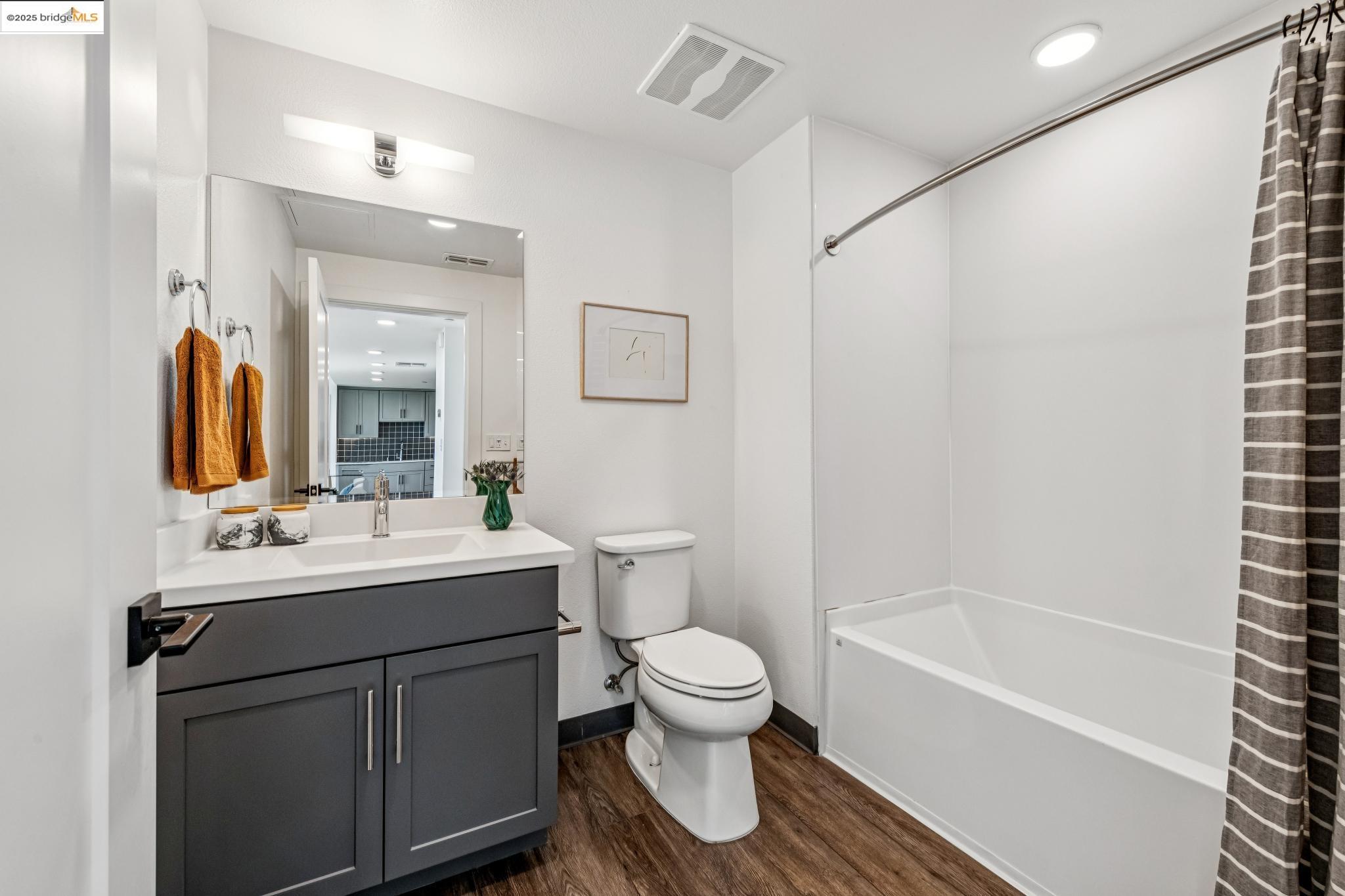 10300 San Pablo Ave # 303