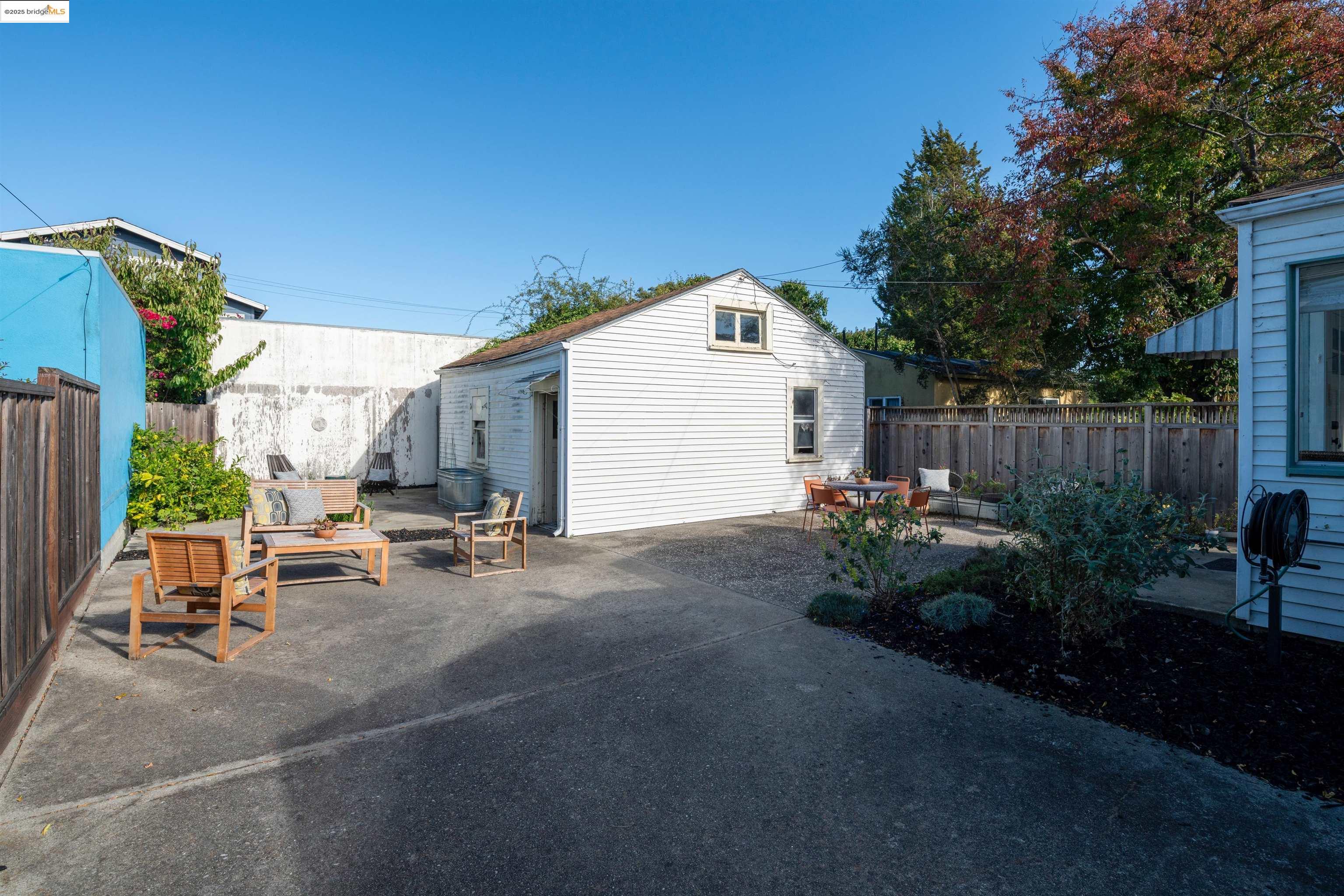 1013 Stannage Ave
