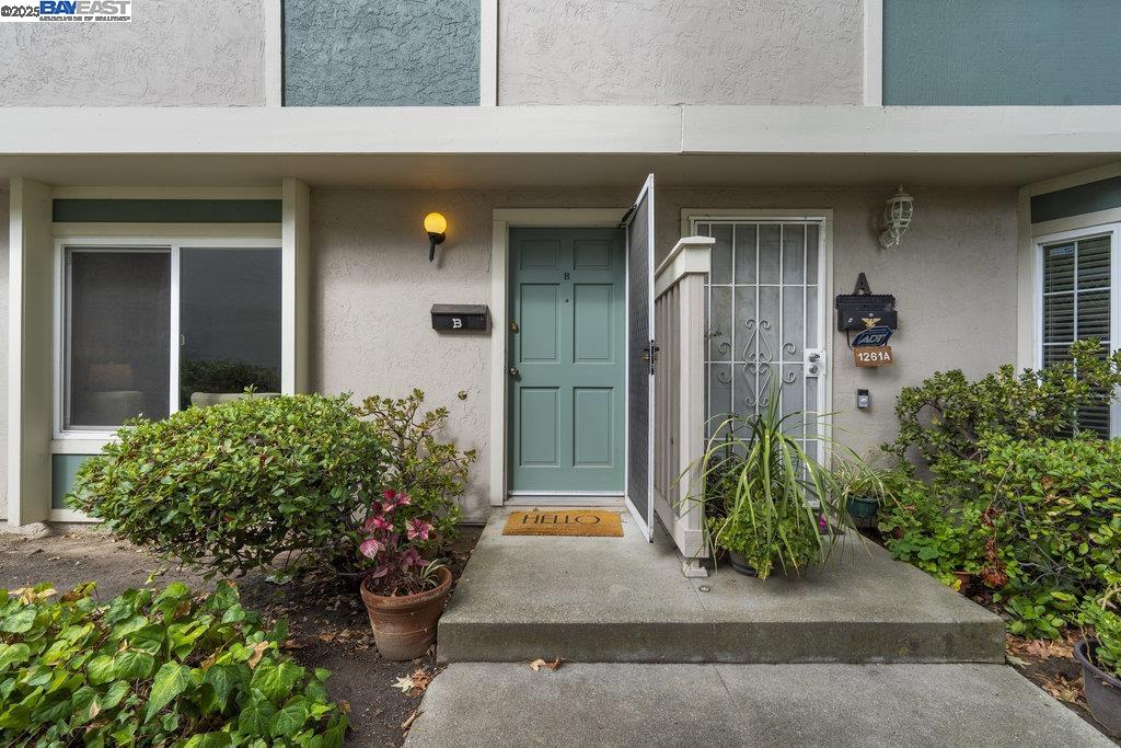 1261 Pine Creek Way # B