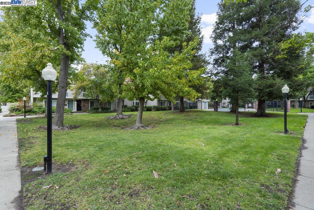 1261 Pine Creek Way # B