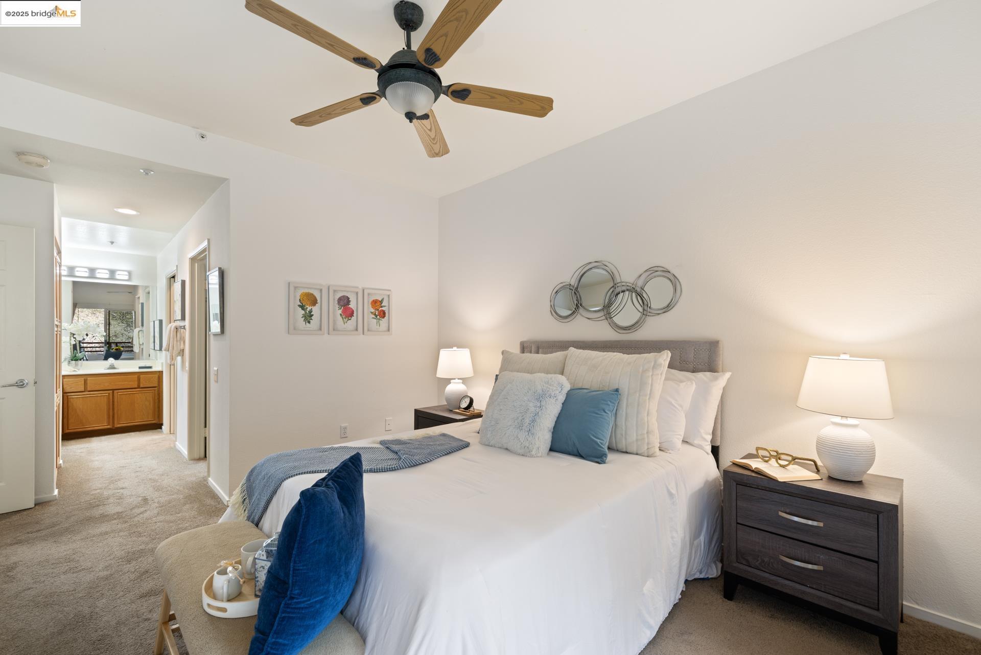 240 Caldecott Ln # 208