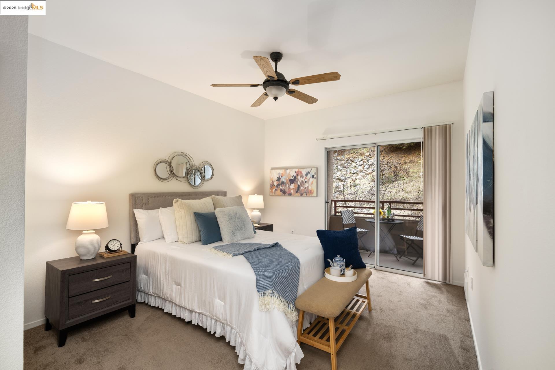 240 Caldecott Ln # 208