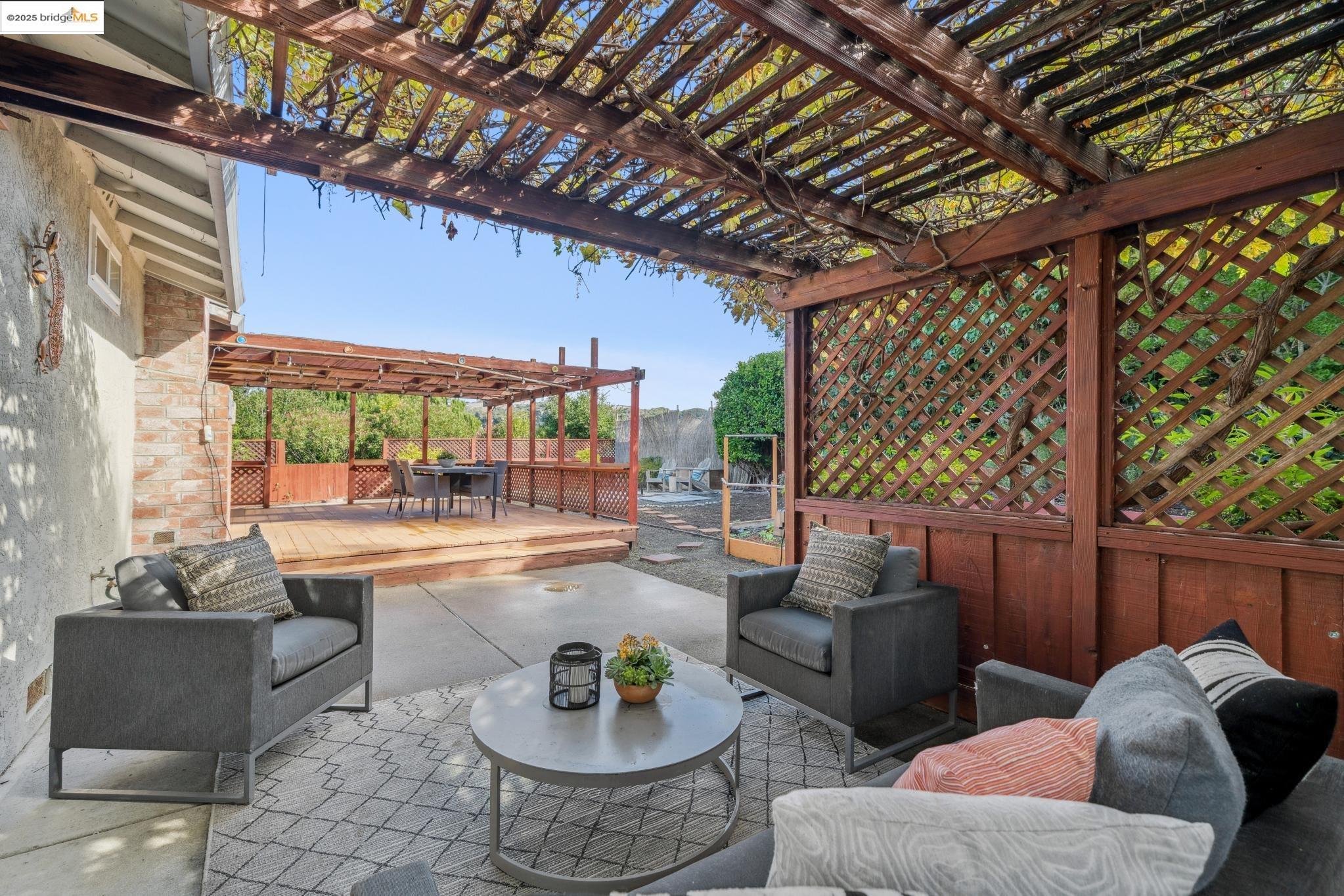 2216 Bristlecone Drive