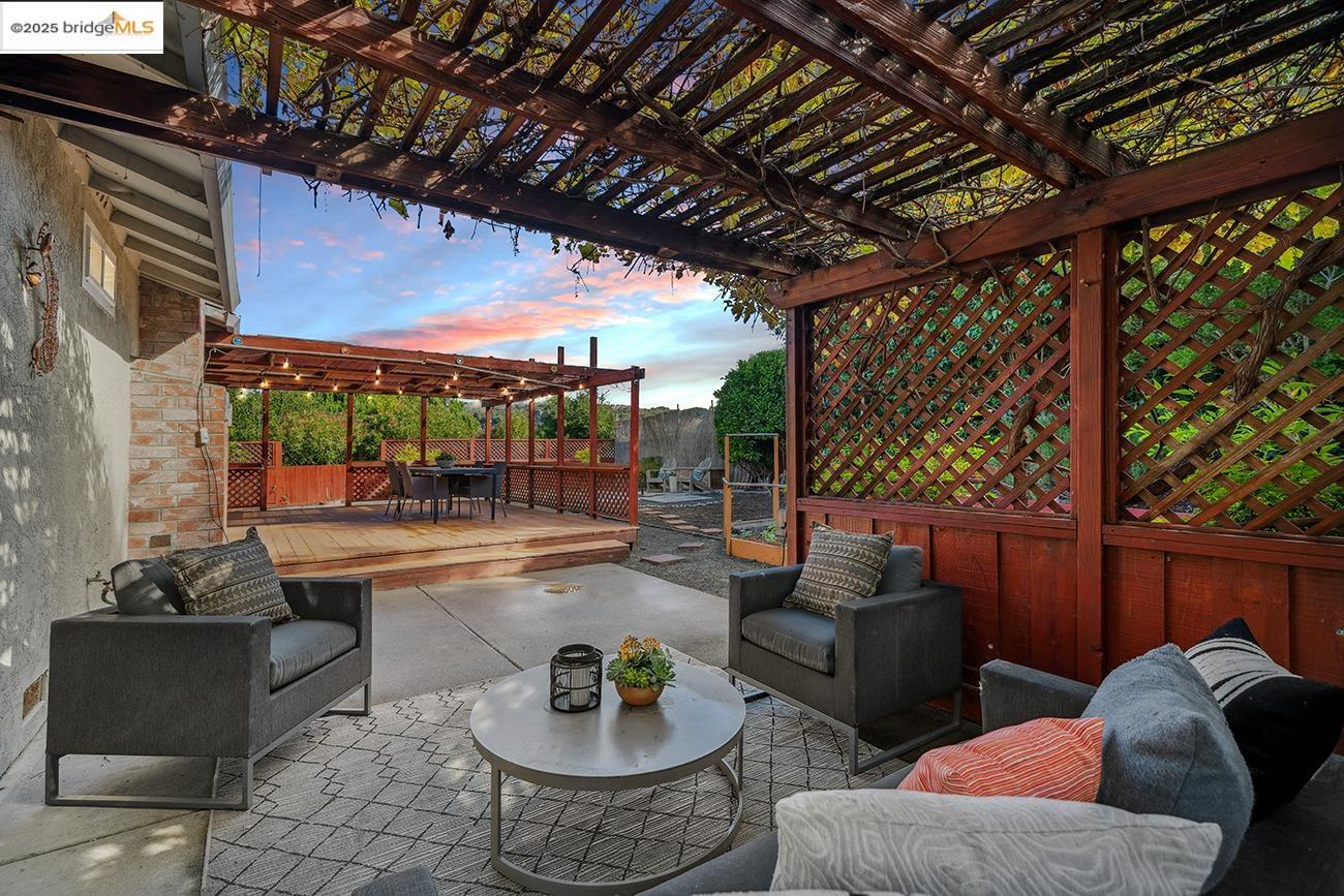 2216 Bristlecone Drive