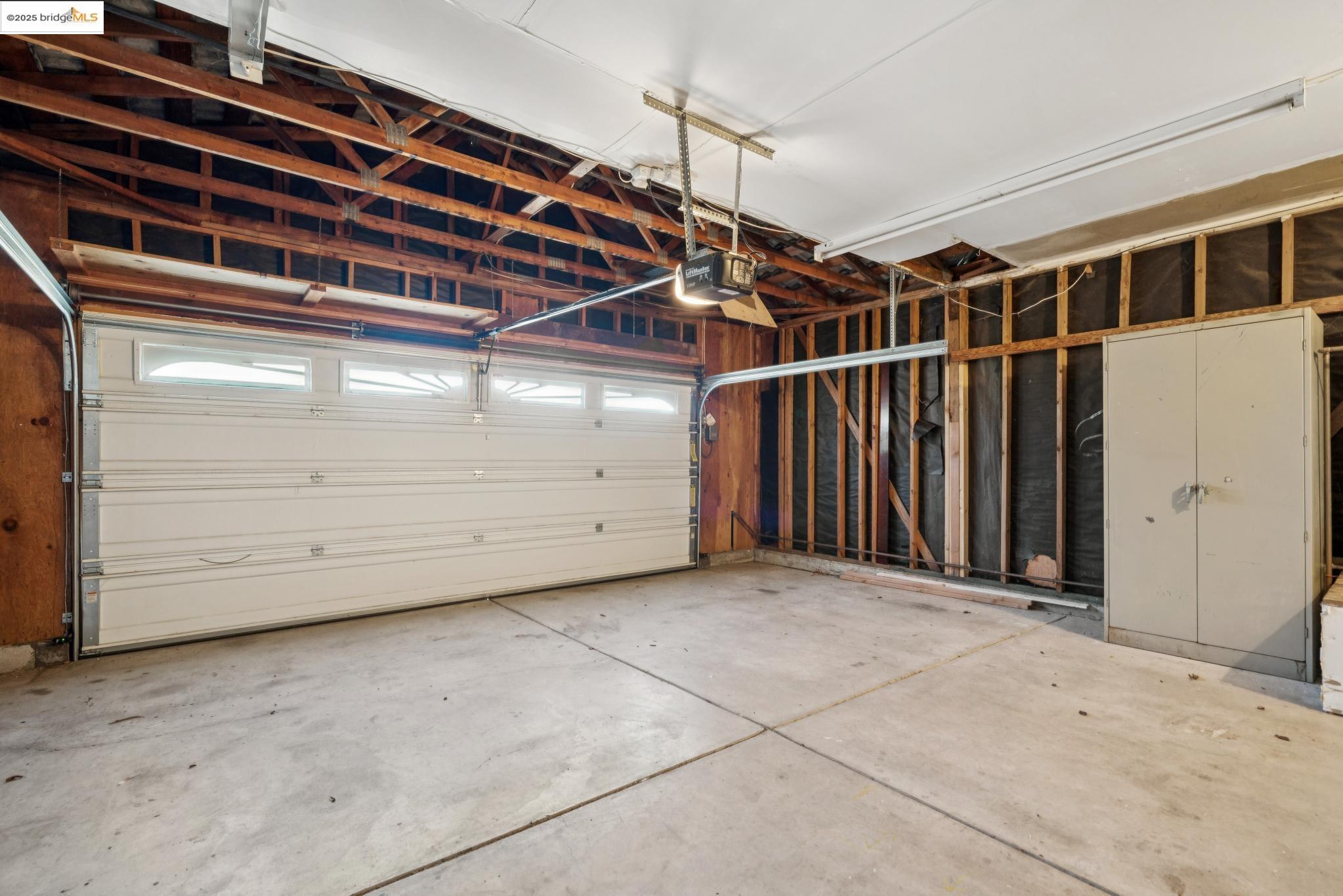 2216 Bristlecone Drive