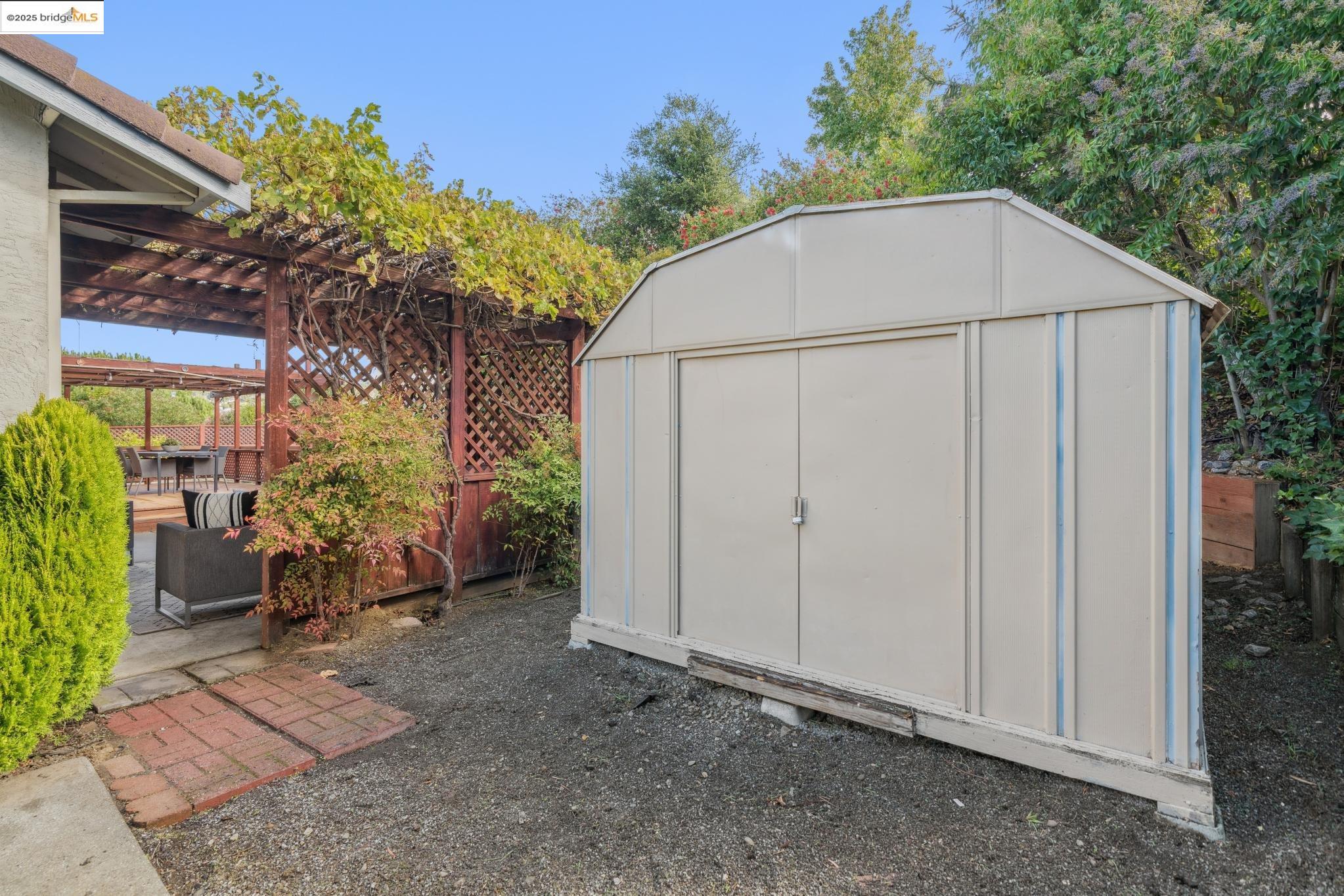 2216 Bristlecone Drive