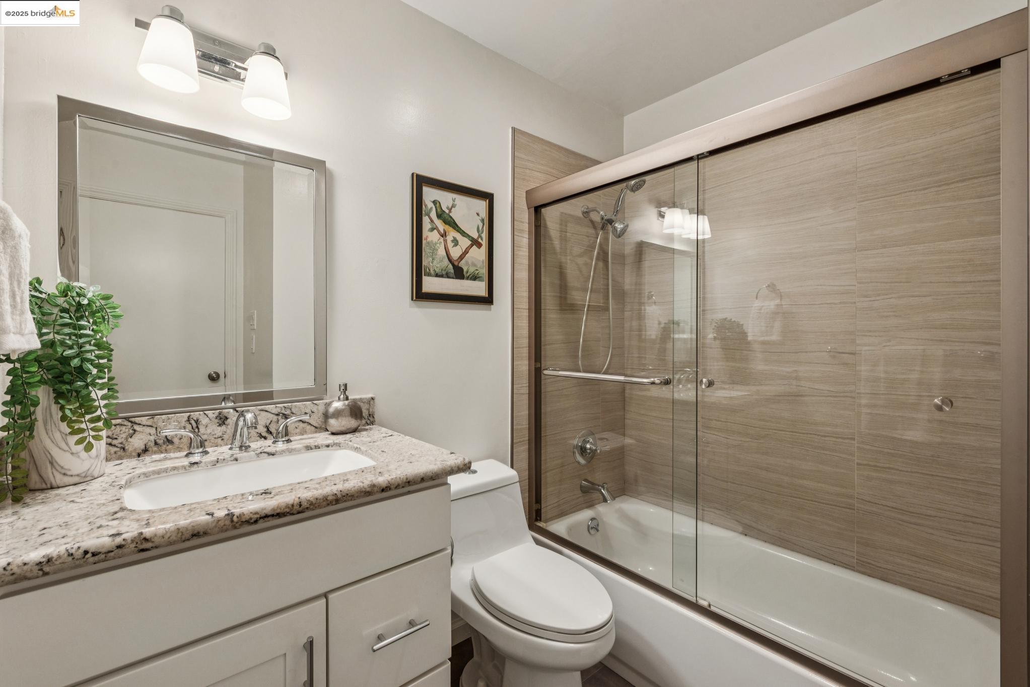 651 Oakland Ave Unit: 1E