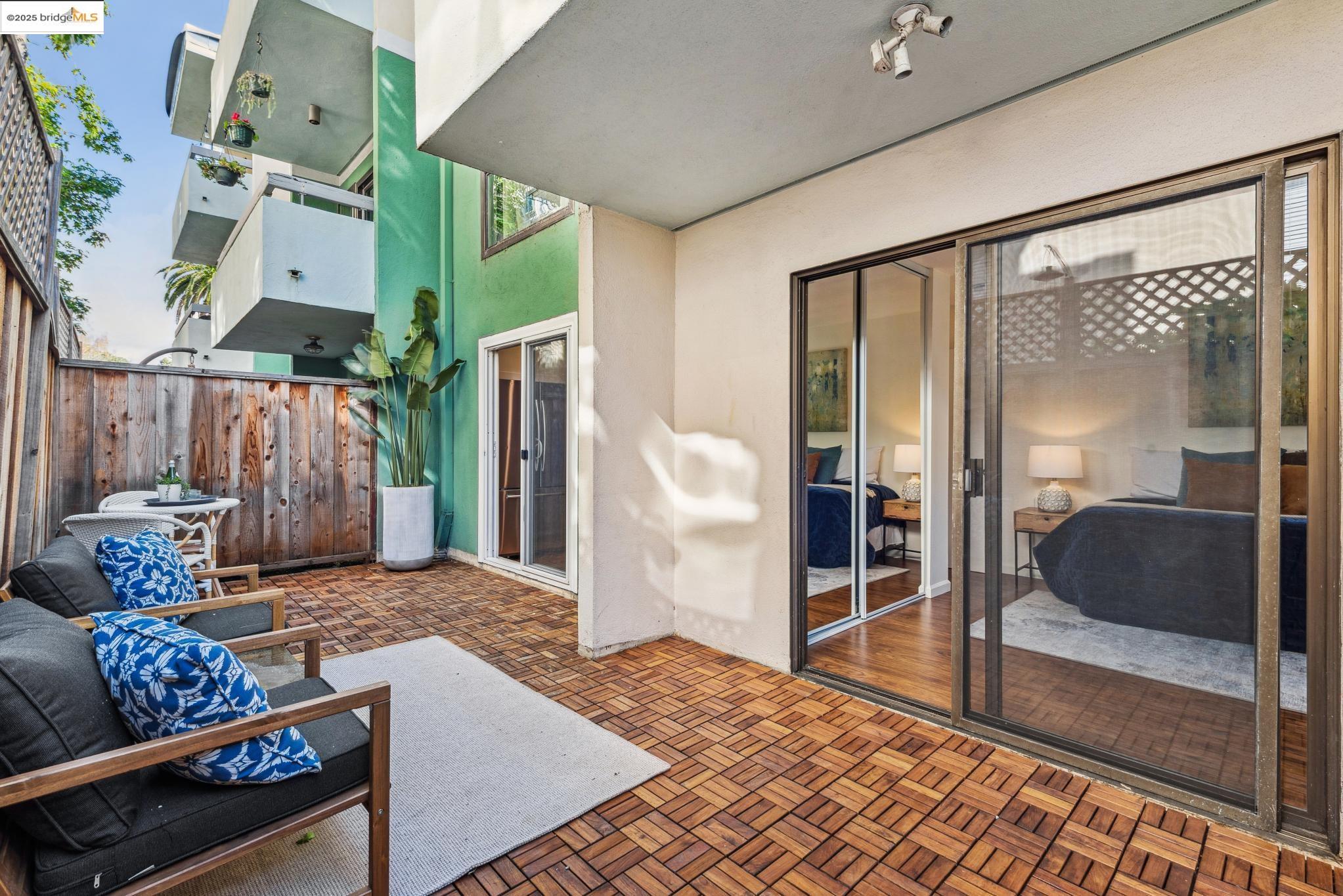 651 Oakland Ave Unit: 1E