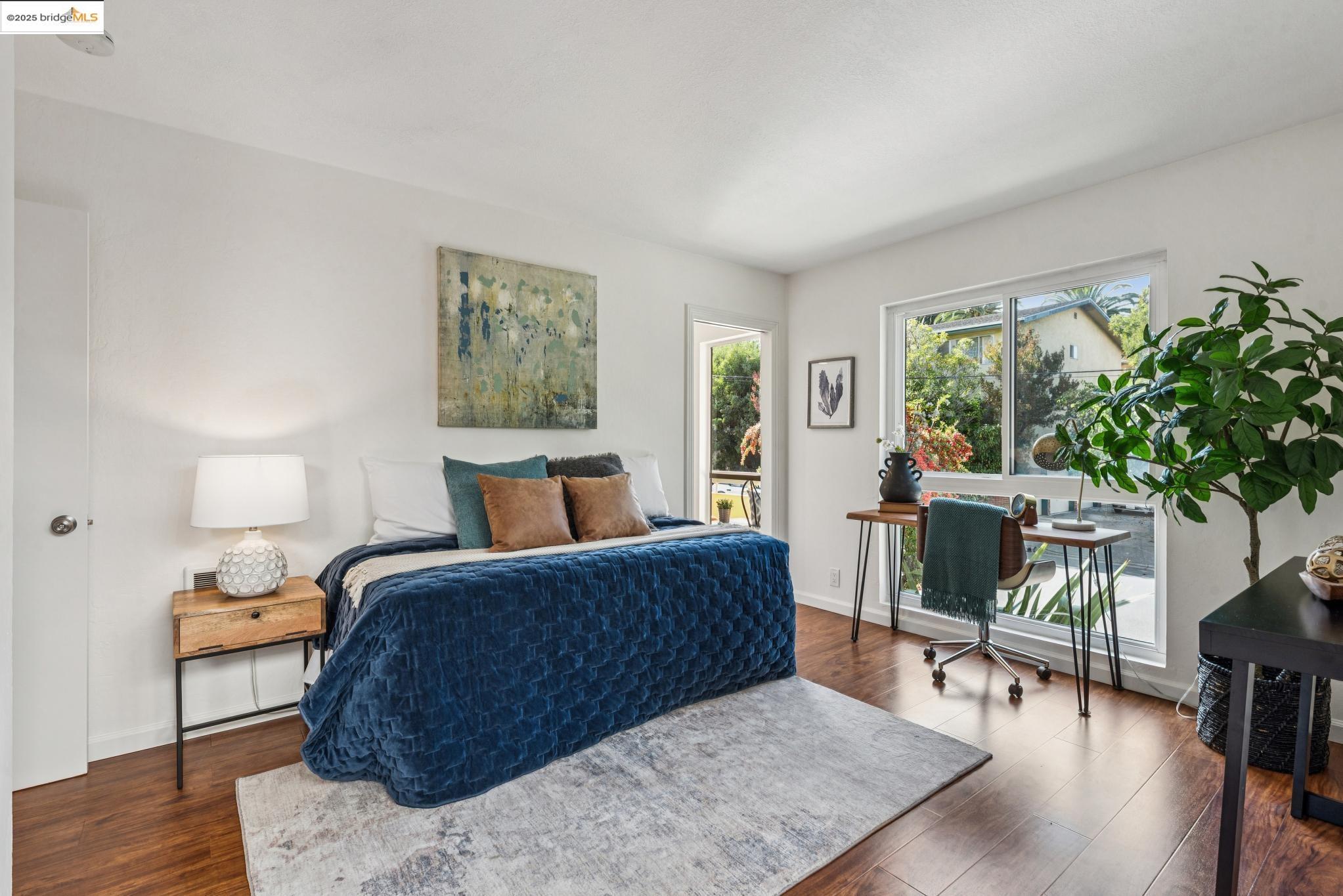 651 Oakland Ave Unit: 1E