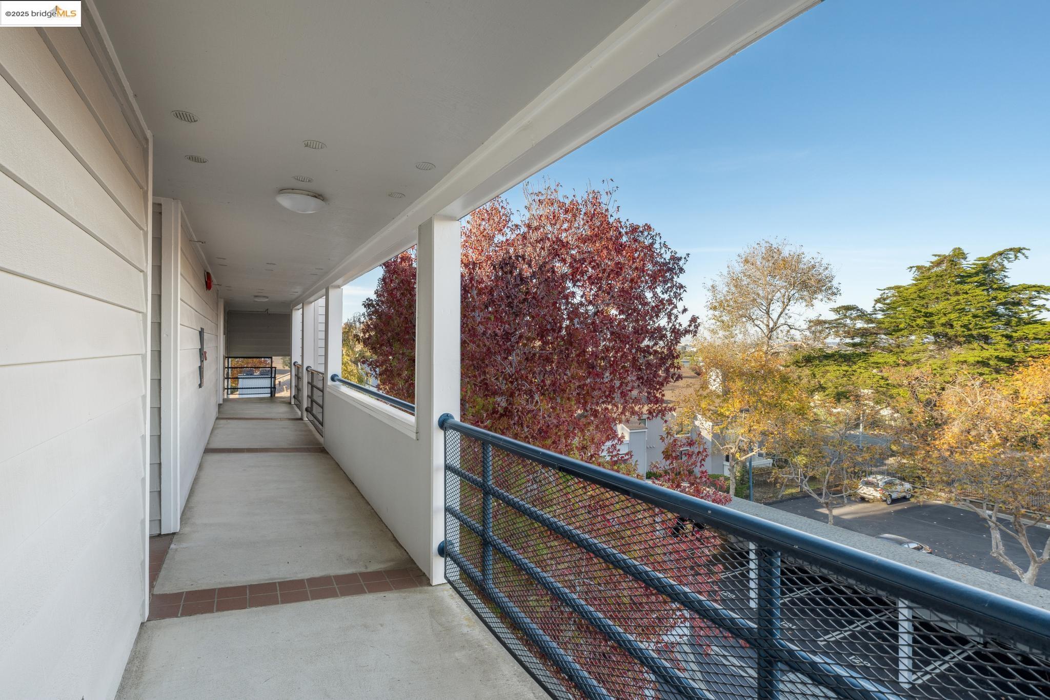 1207 Melville Sq # 417