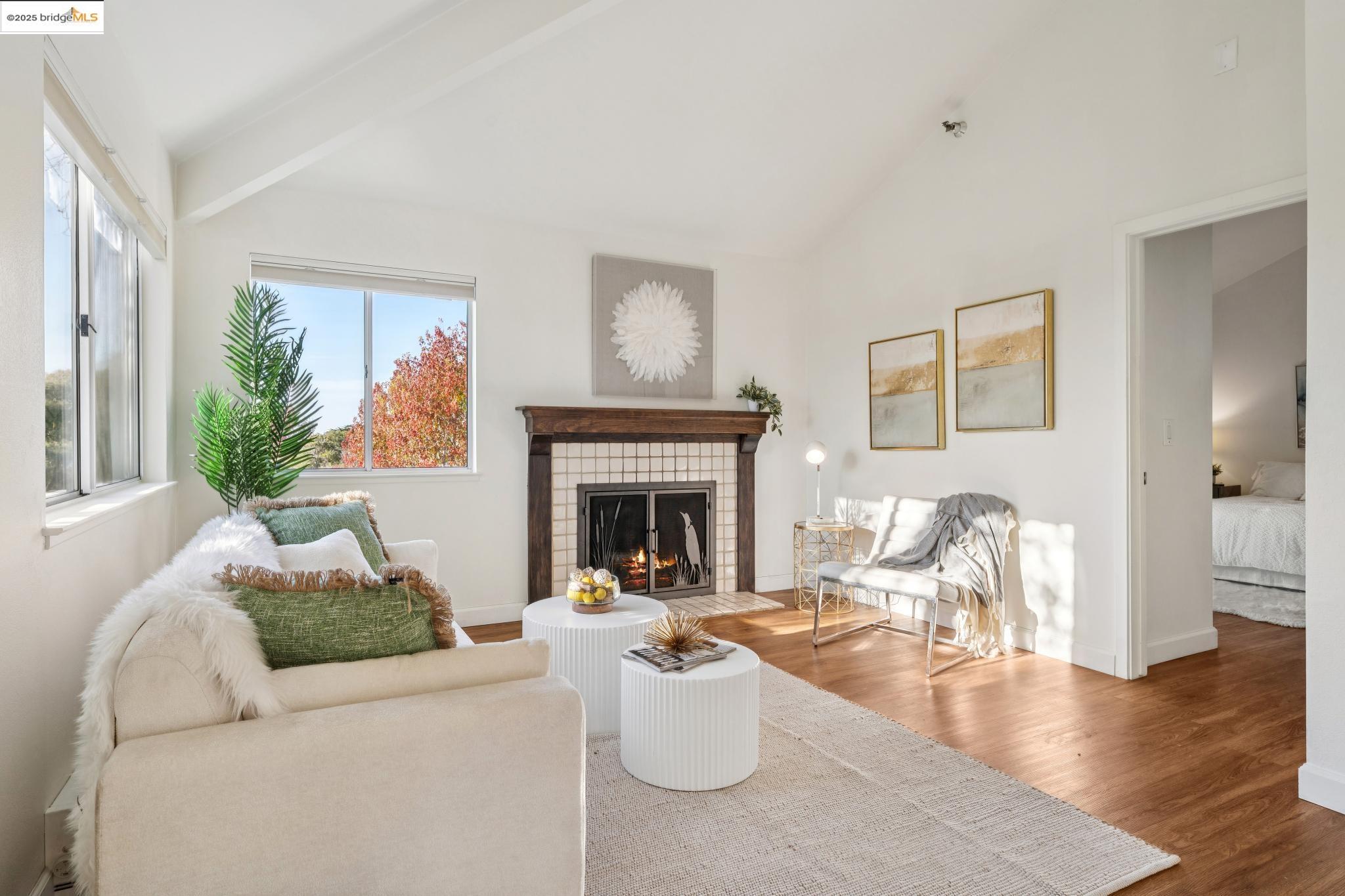 1207 Melville Sq # 417