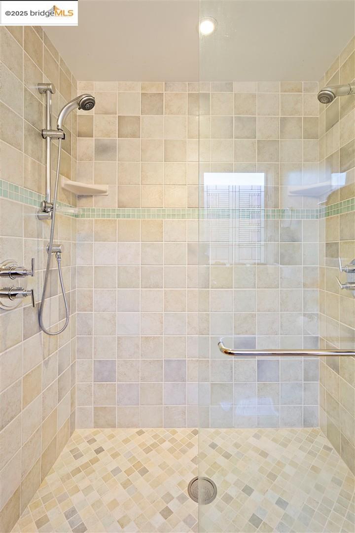 6555 Shattuck Avenue