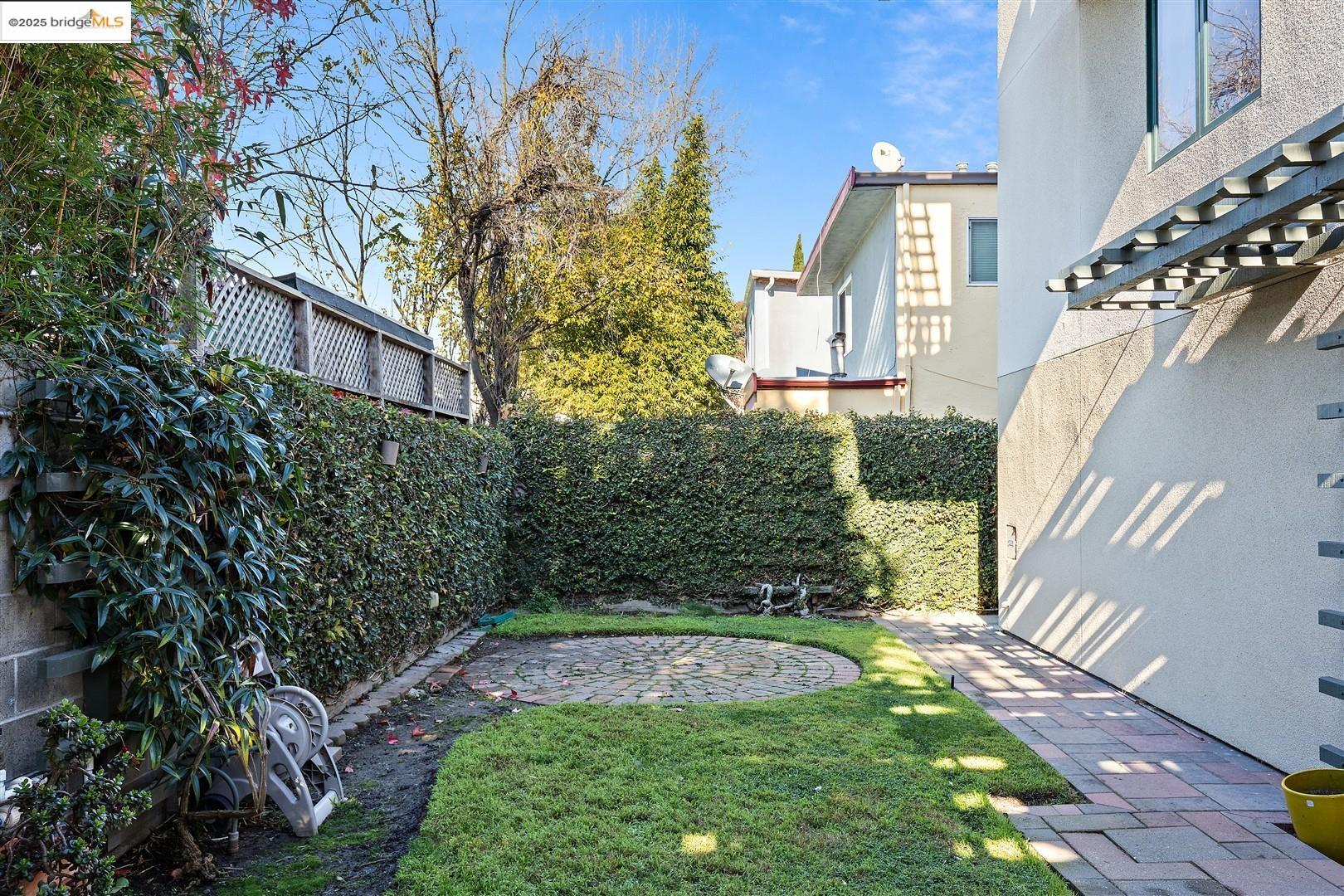 6555 Shattuck Avenue