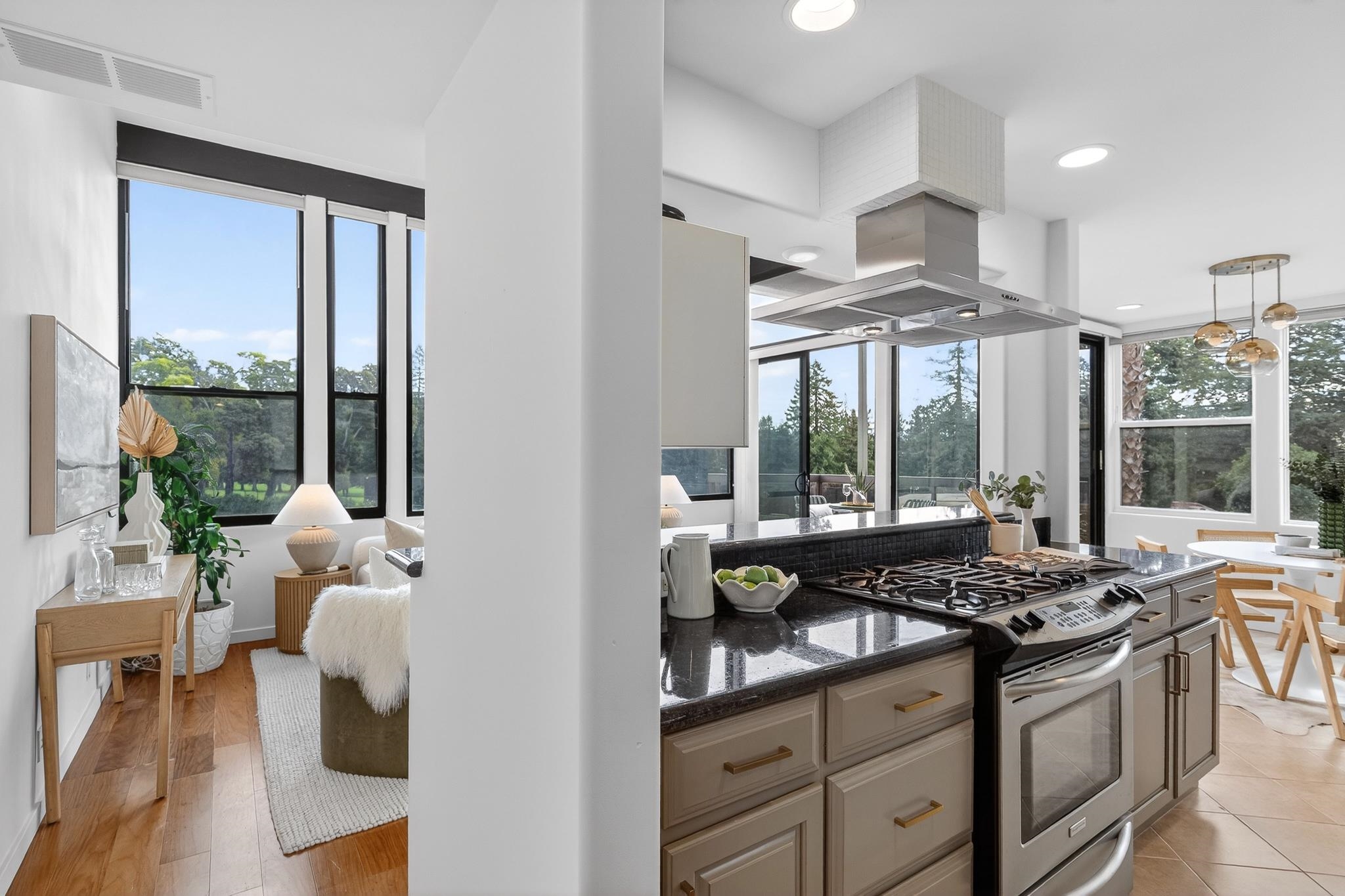 5400 Broadway Ter # 302