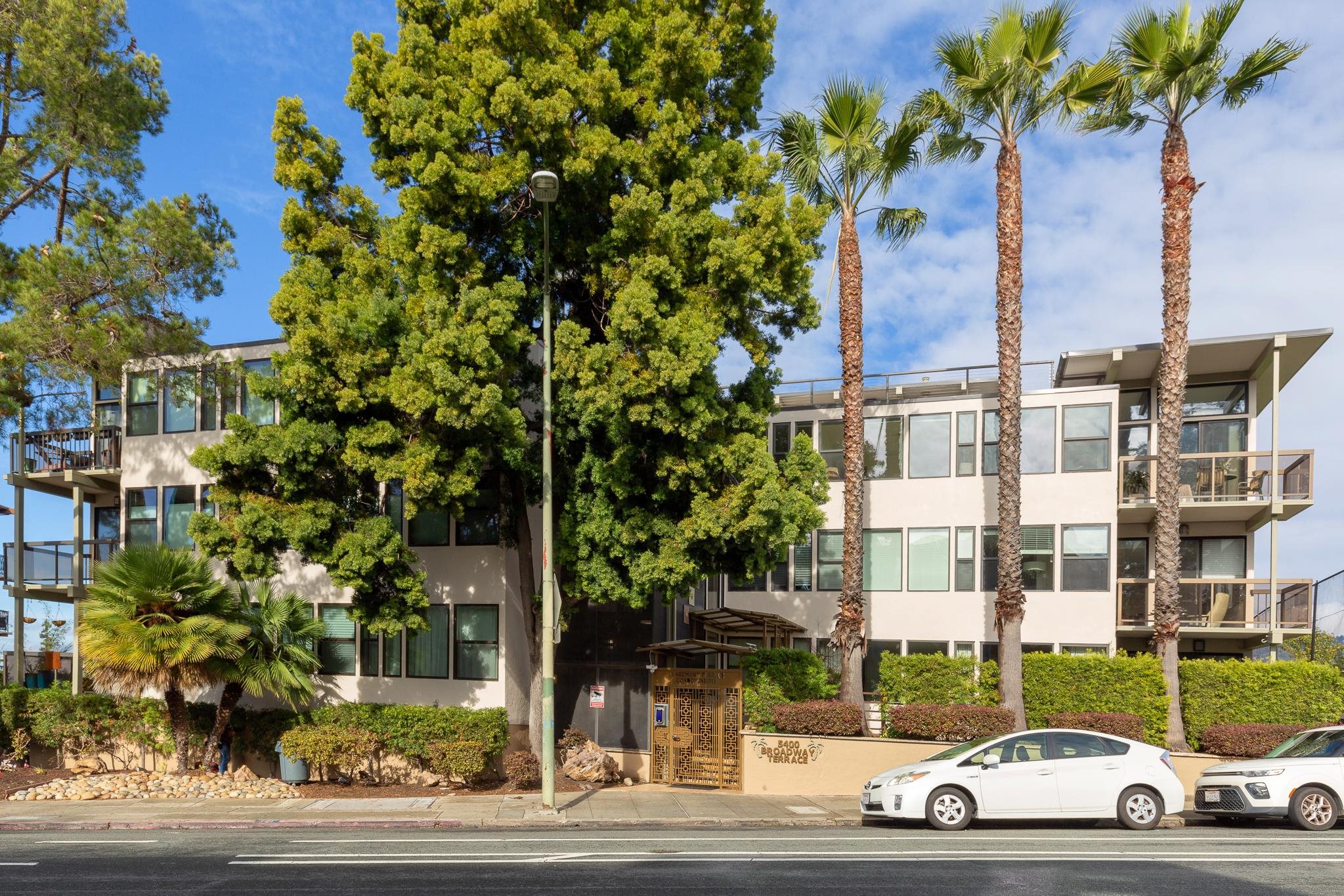 5400 Broadway Ter # 302