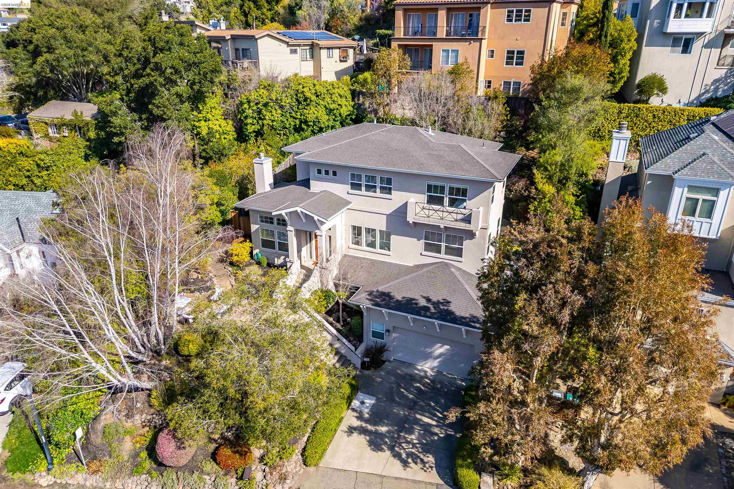 936 Mountain Blvd