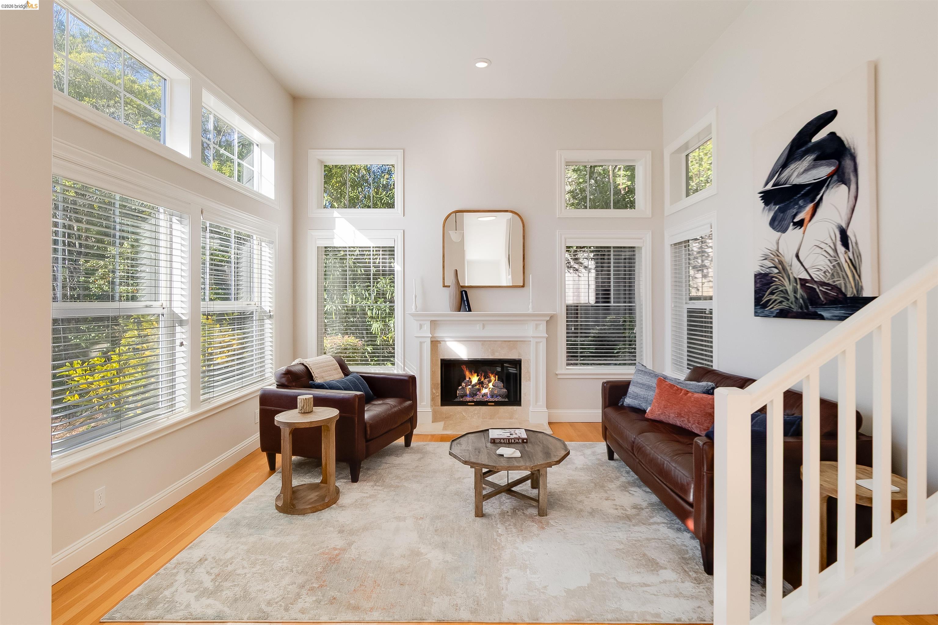 936 Mountain Blvd