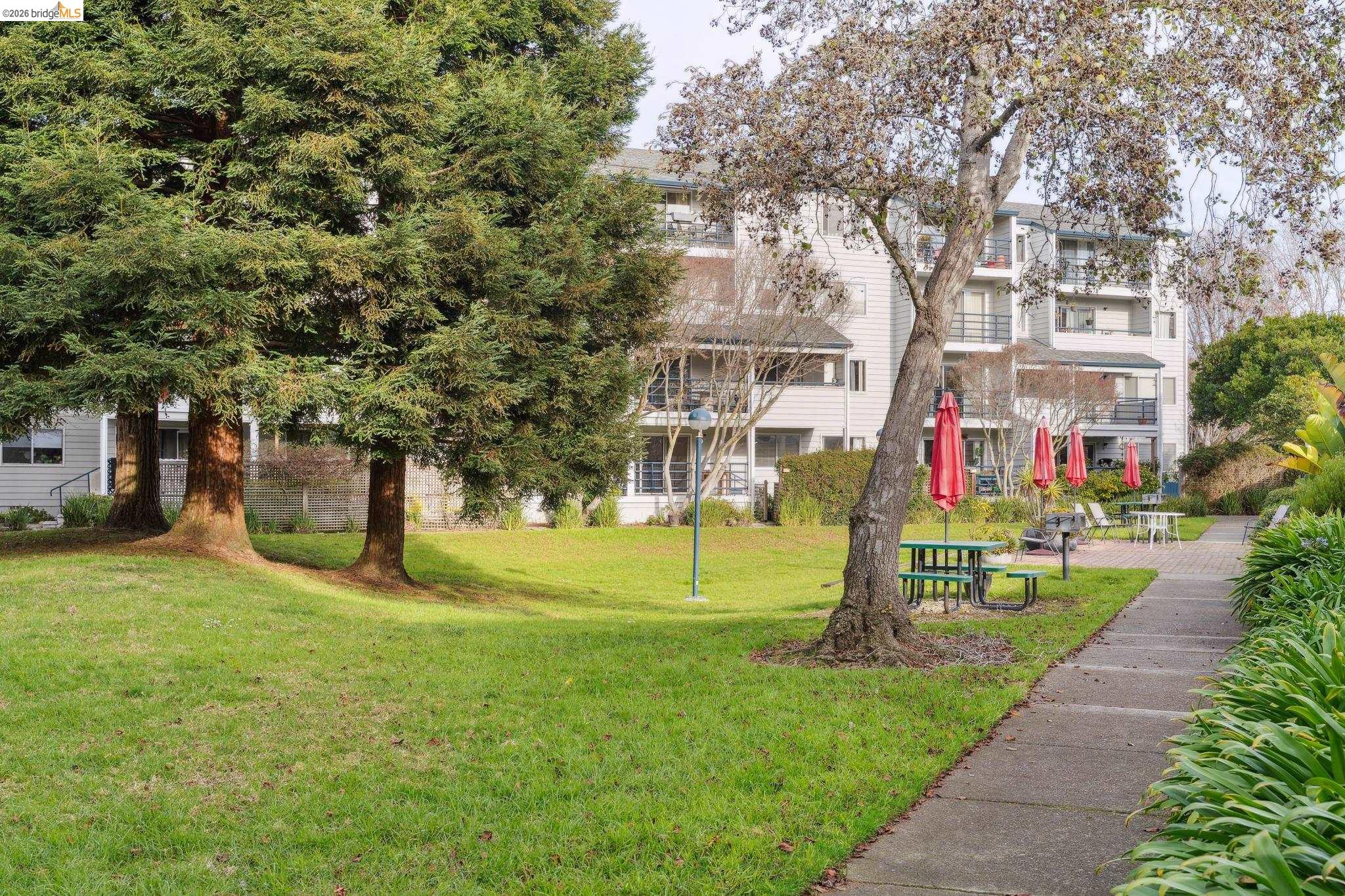 1205 Melville Square # 108