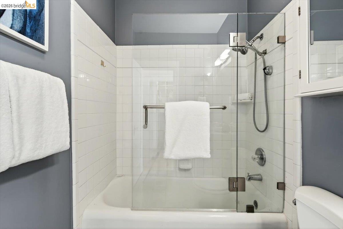 1730 Broderick St # 2