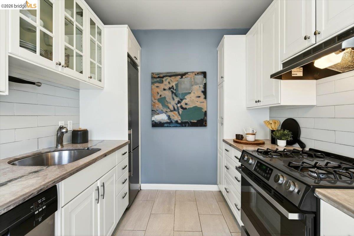 1730 Broderick St # 2