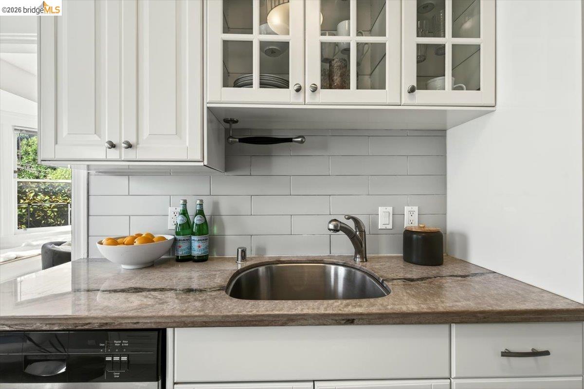 1730 Broderick St # 2