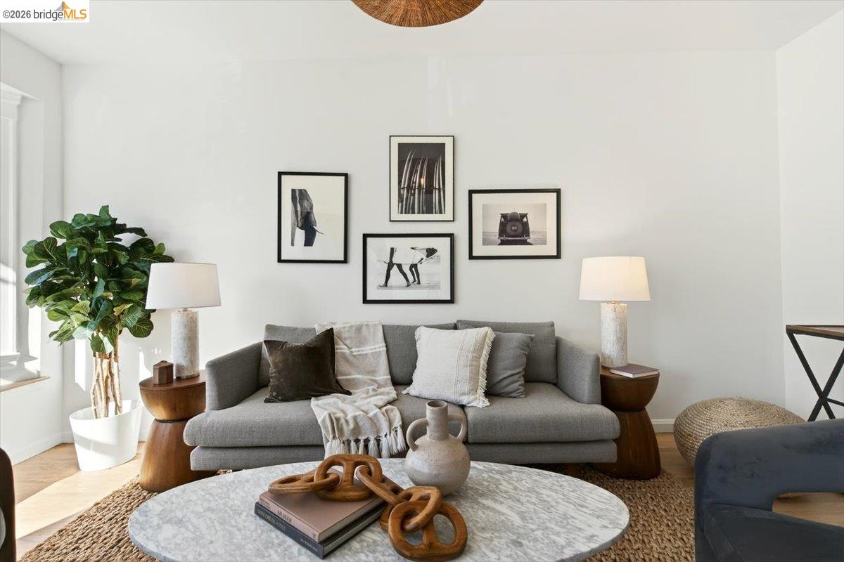 1730 Broderick St # 2